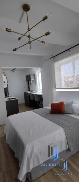 Private Studio in Renovated Townhouse – Hamrun/Msida Border · 5