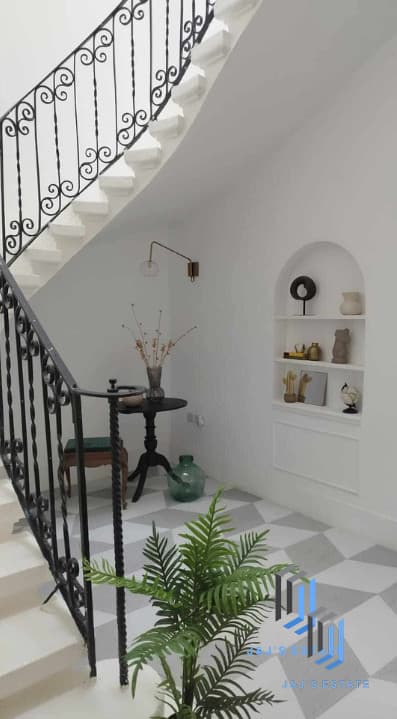 Private Studio in Renovated Townhouse – Hamrun/Msida Border · 6