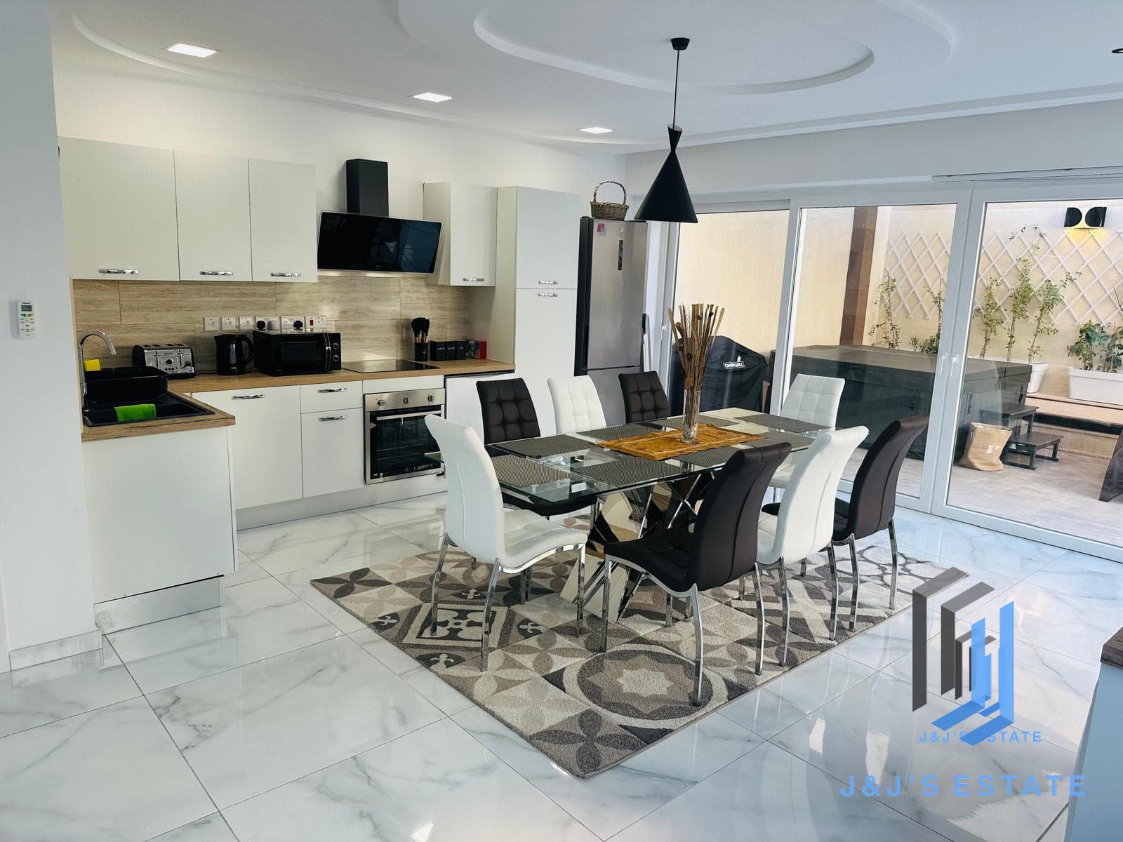 Furnished Semi-Detached Villa in Manikata near Golden Bay · 7