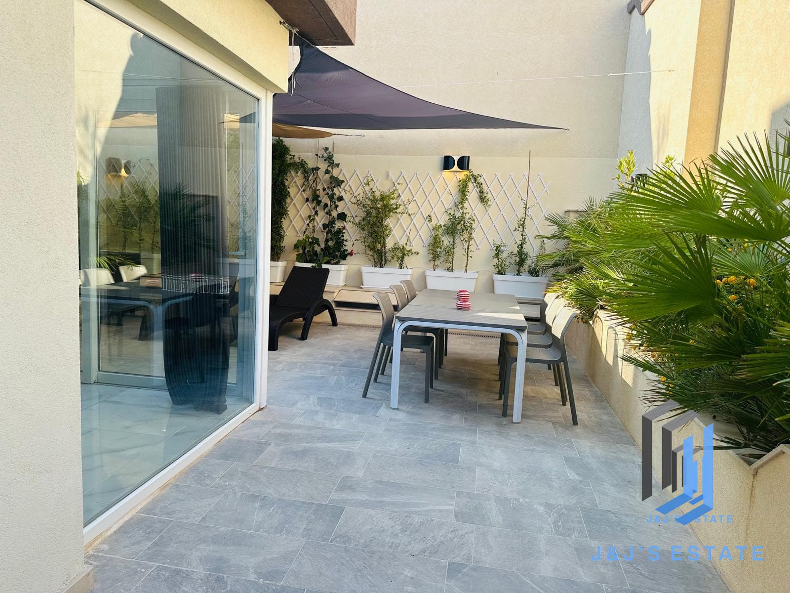 Furnished Semi-Detached Villa in Manikata near Golden Bay · 11