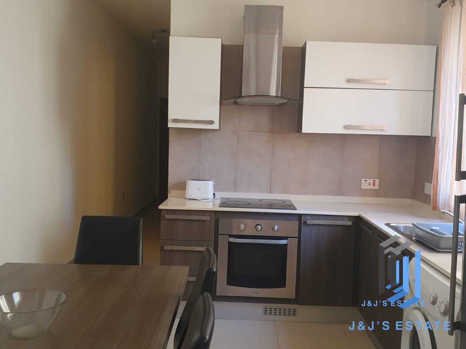 Modern 2-Bedroom Apartment in San Gwann · 6