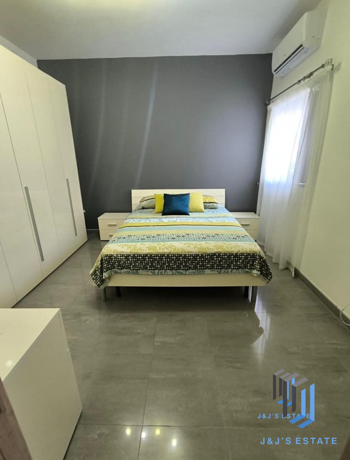 Modern 3-Bedroom Penthouse in Marsascala · 4