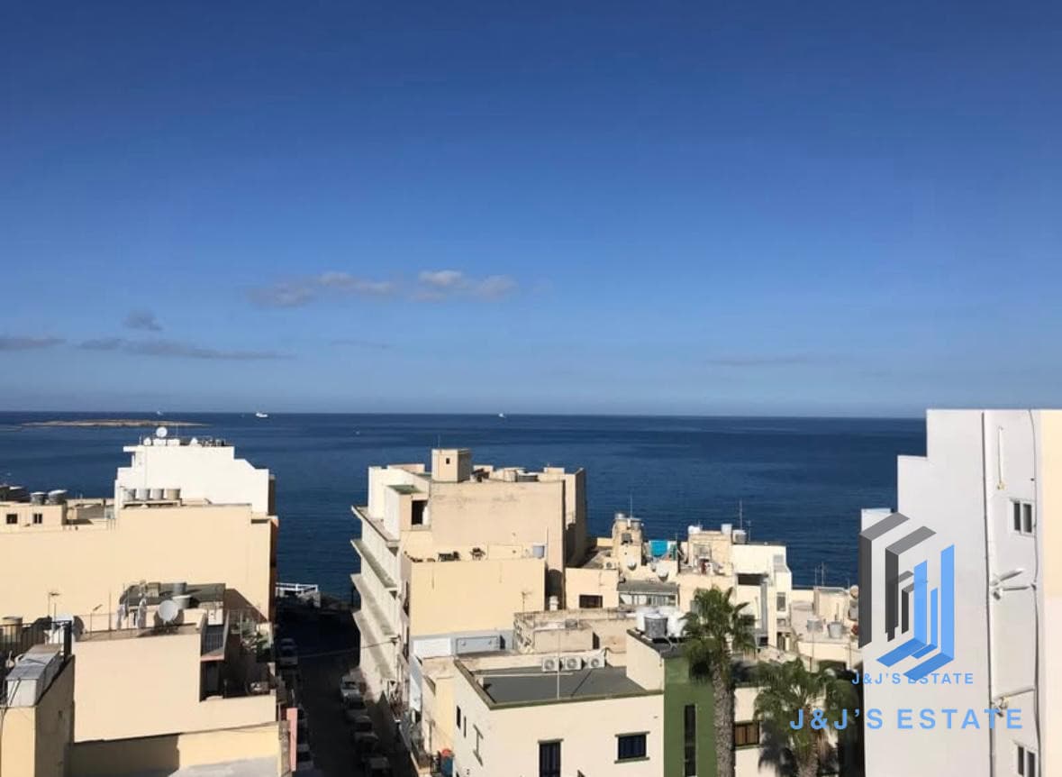 2-Bedroom Penthouse with Stunning Sea Views in Bugibba · 2