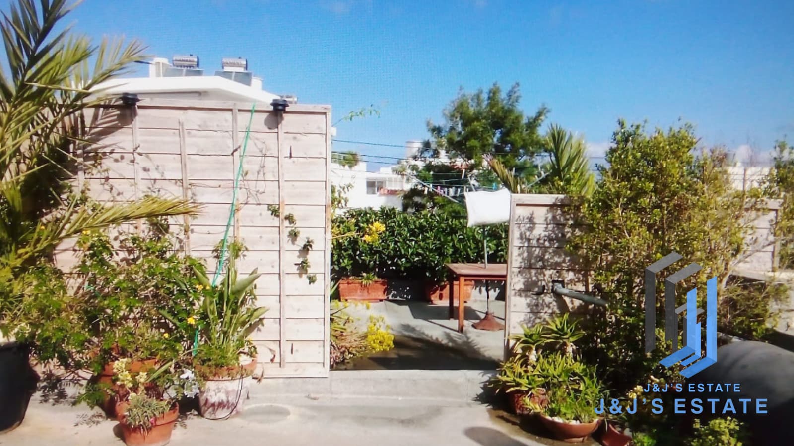 Studio Maisonette with Terrace in Baħar iċ-Ċagħaq · 2