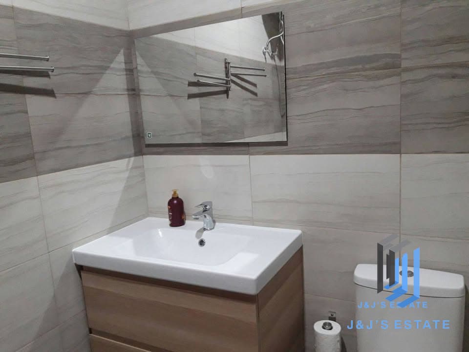 Two-bedroom apartment with terrace in central Msida · 6