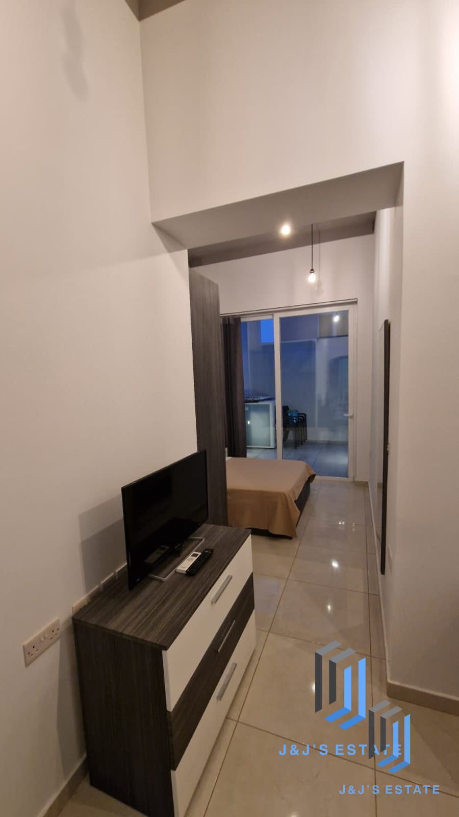 Cozy 1-Bedroom Maisonette in Sliema · 2
