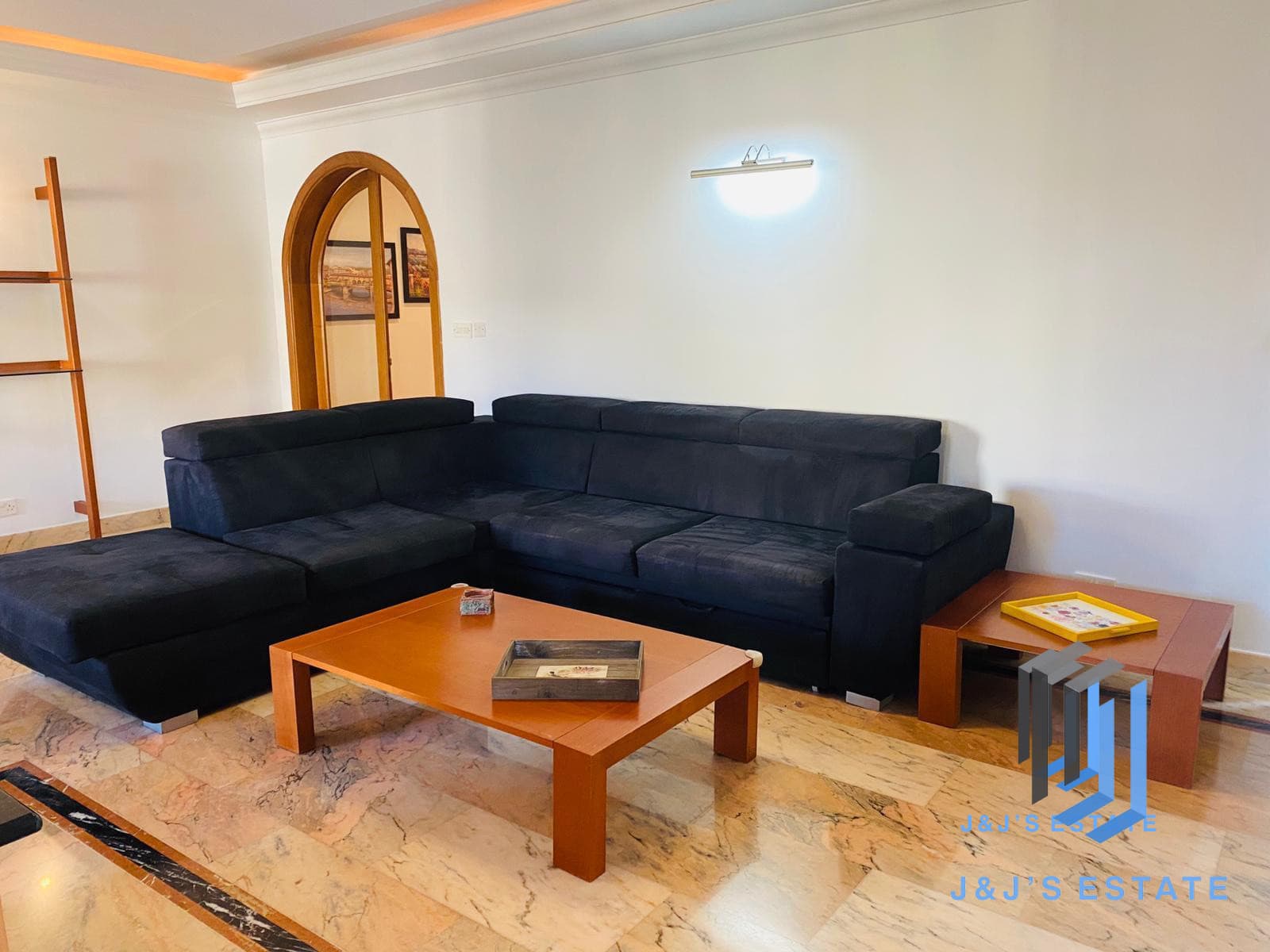 Three-bedroom maisonette with balcony in central Birkirkara · 7
