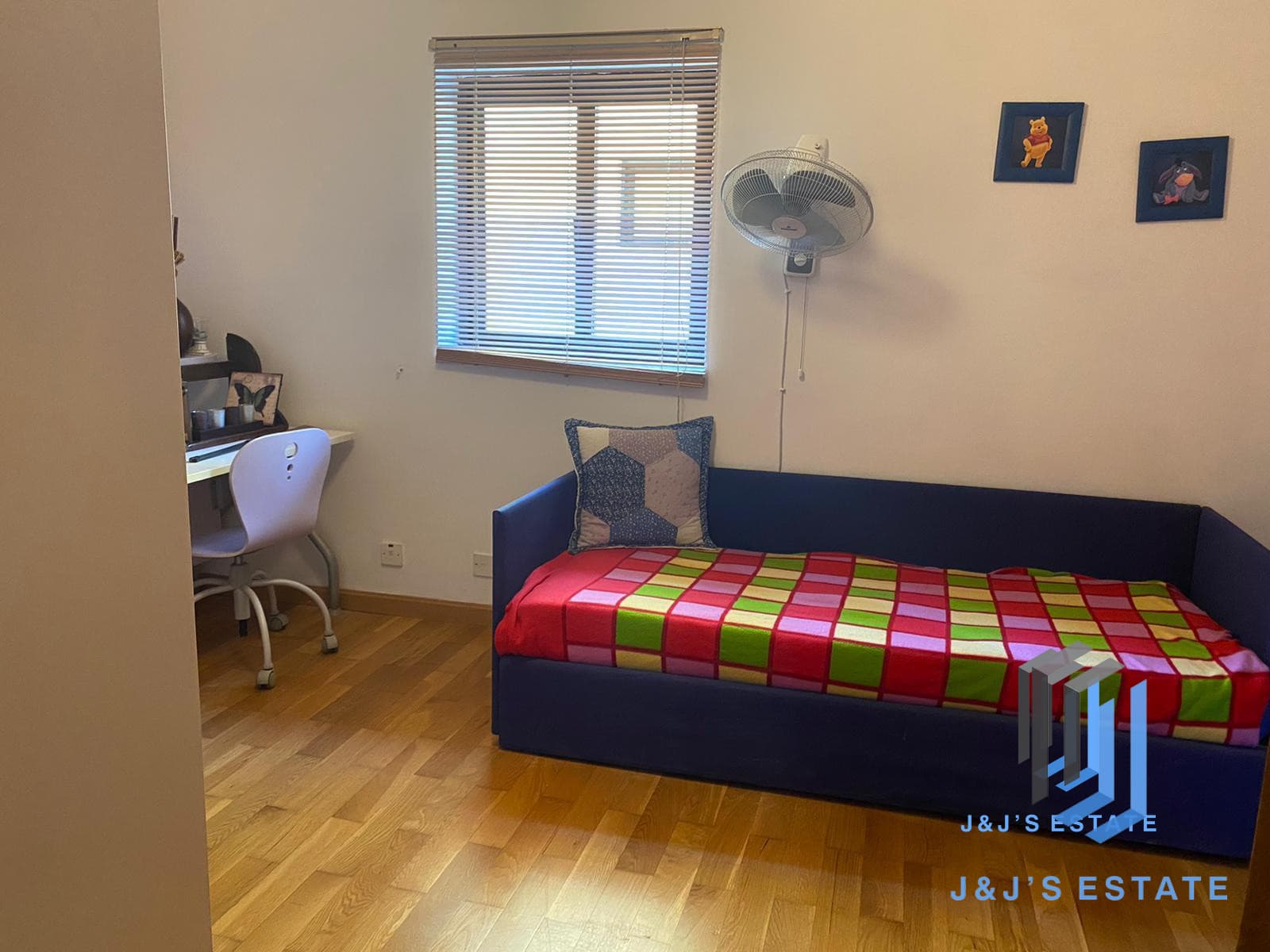Three-bedroom maisonette with balcony in central Birkirkara · 9