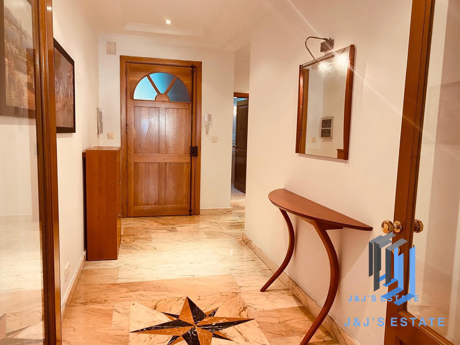 Three-bedroom maisonette with balcony in central Birkirkara · 12