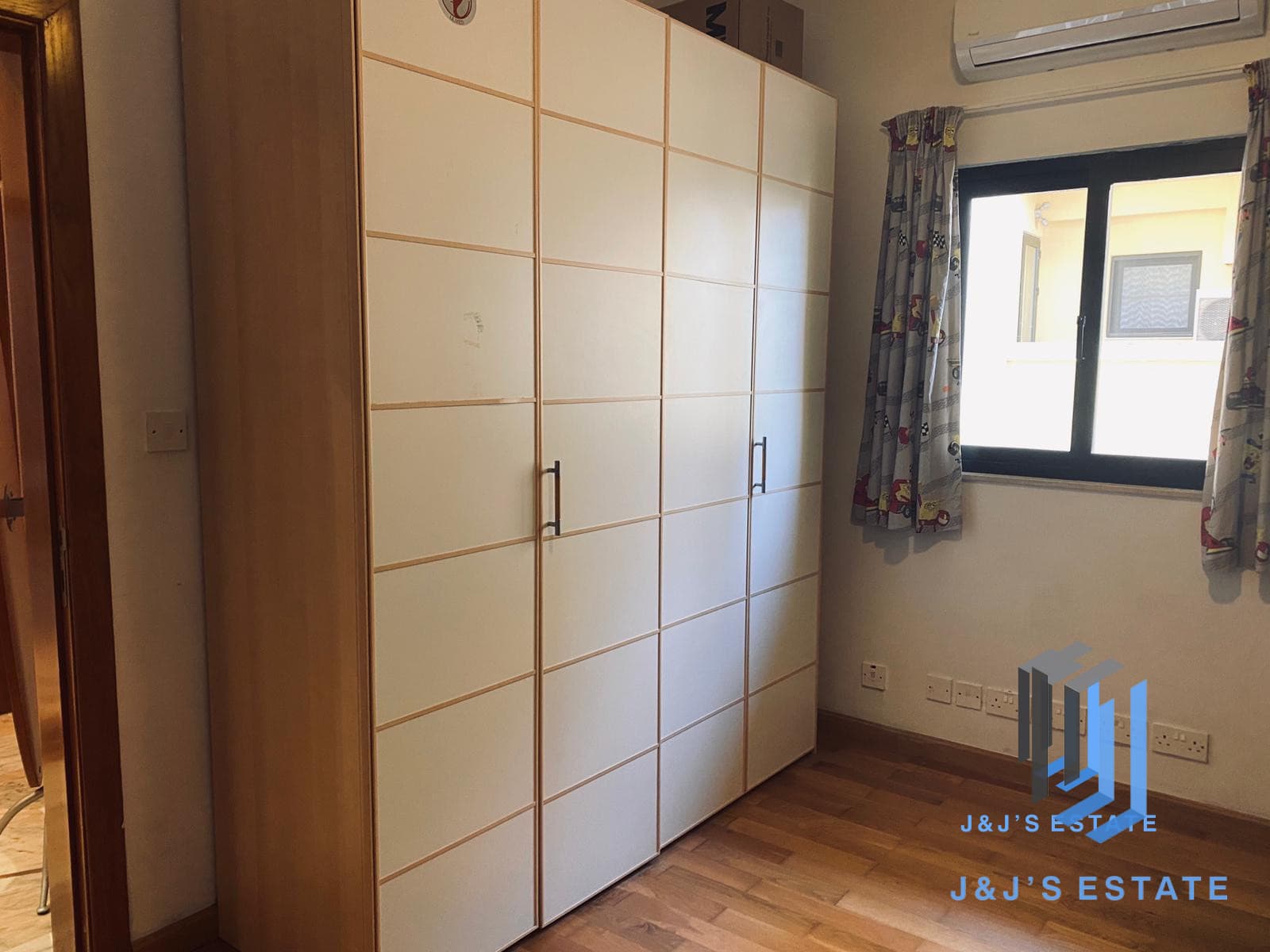 Three-bedroom maisonette with balcony in central Birkirkara · 18