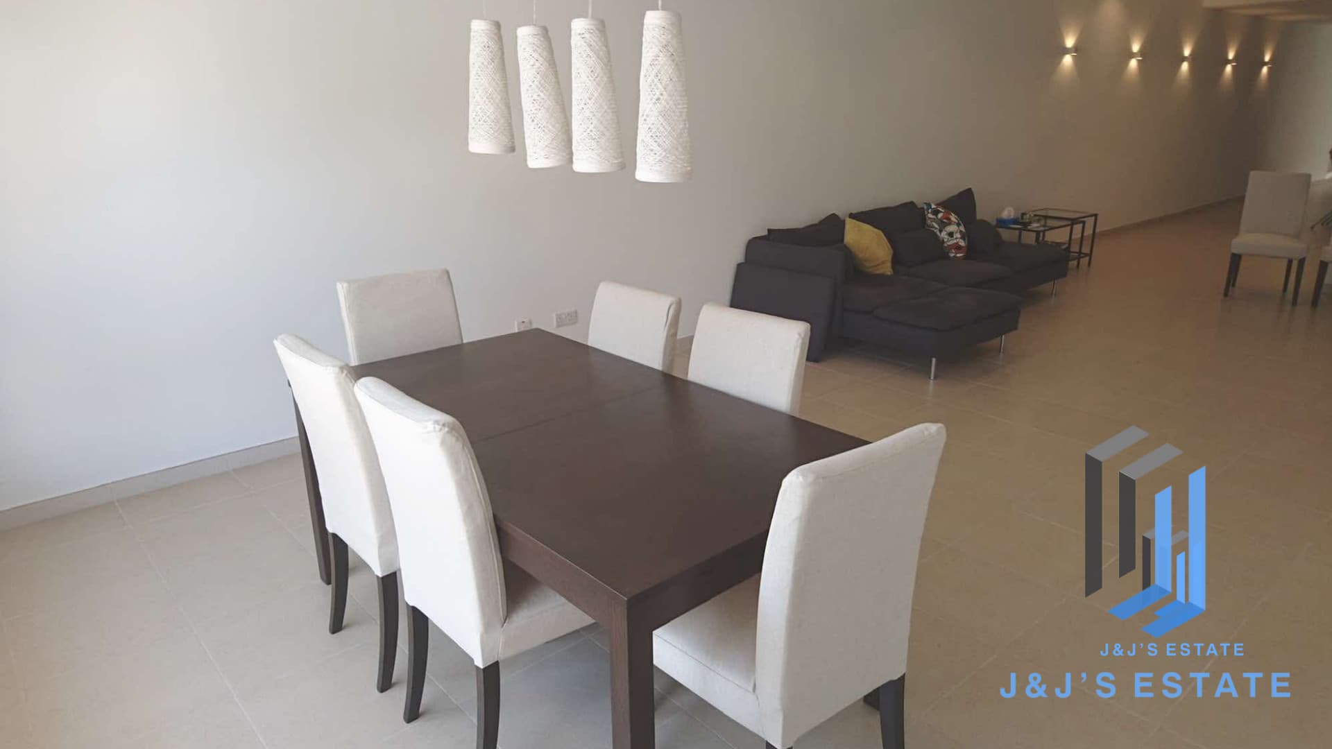 Spacious 3-Bedroom Apartment in Swieqi · 8