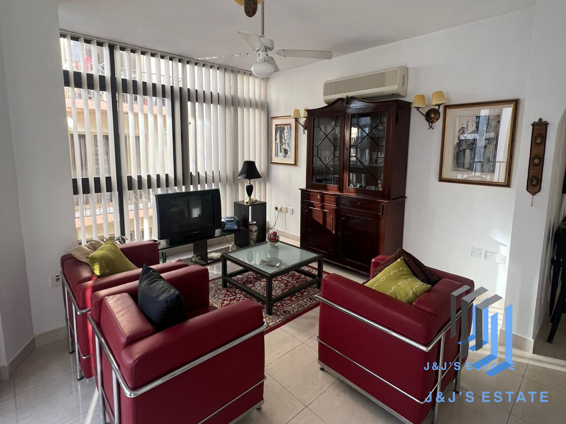 Cozy 2-Bedroom Apartment in Sliema