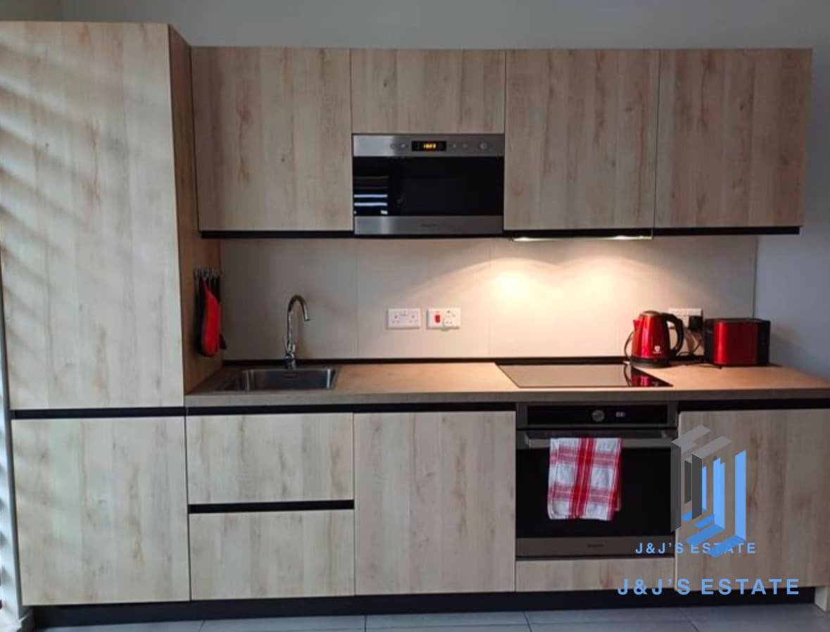 Modern 1-Bedroom Apartment in Gzira · 2