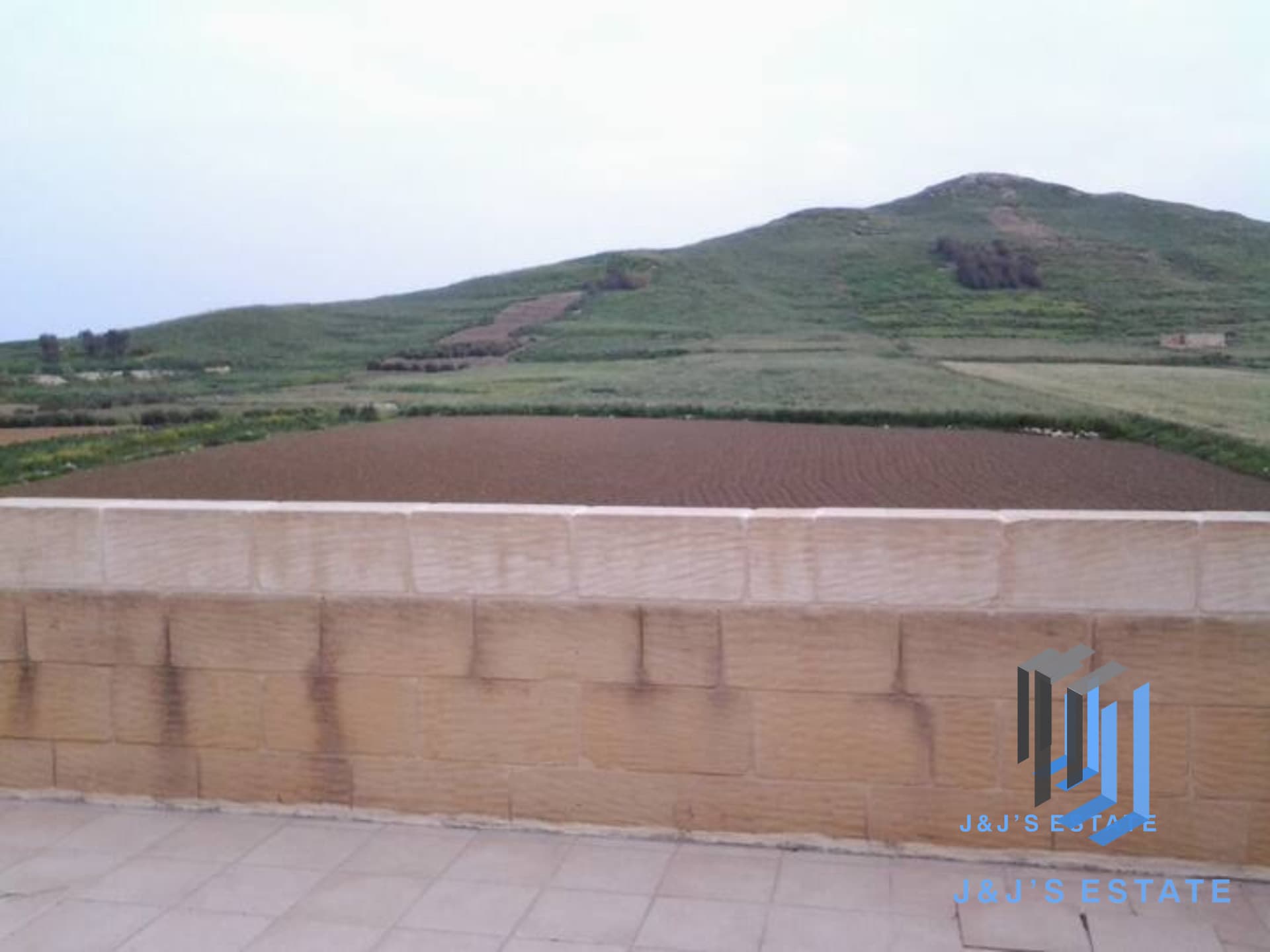 Traditional Farmhouse in Għarb with Private Pool · 2