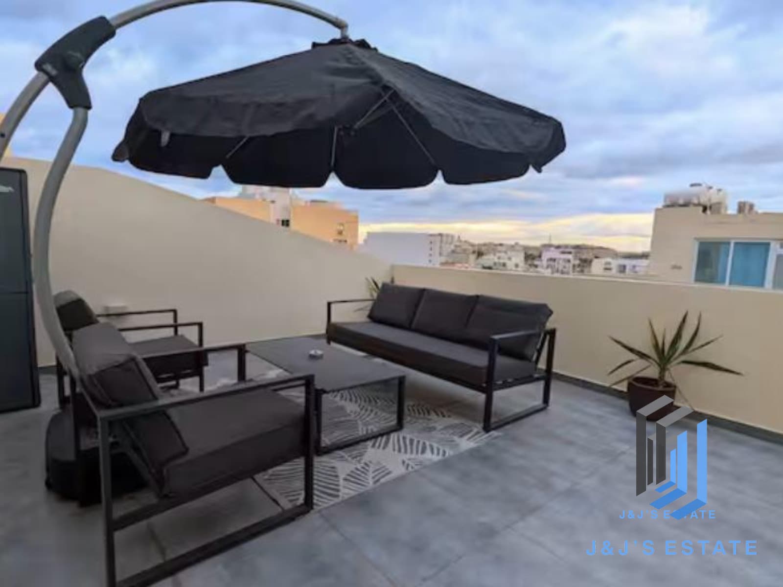 Brand New 2-Bedroom Penthouse in Gzira · 2