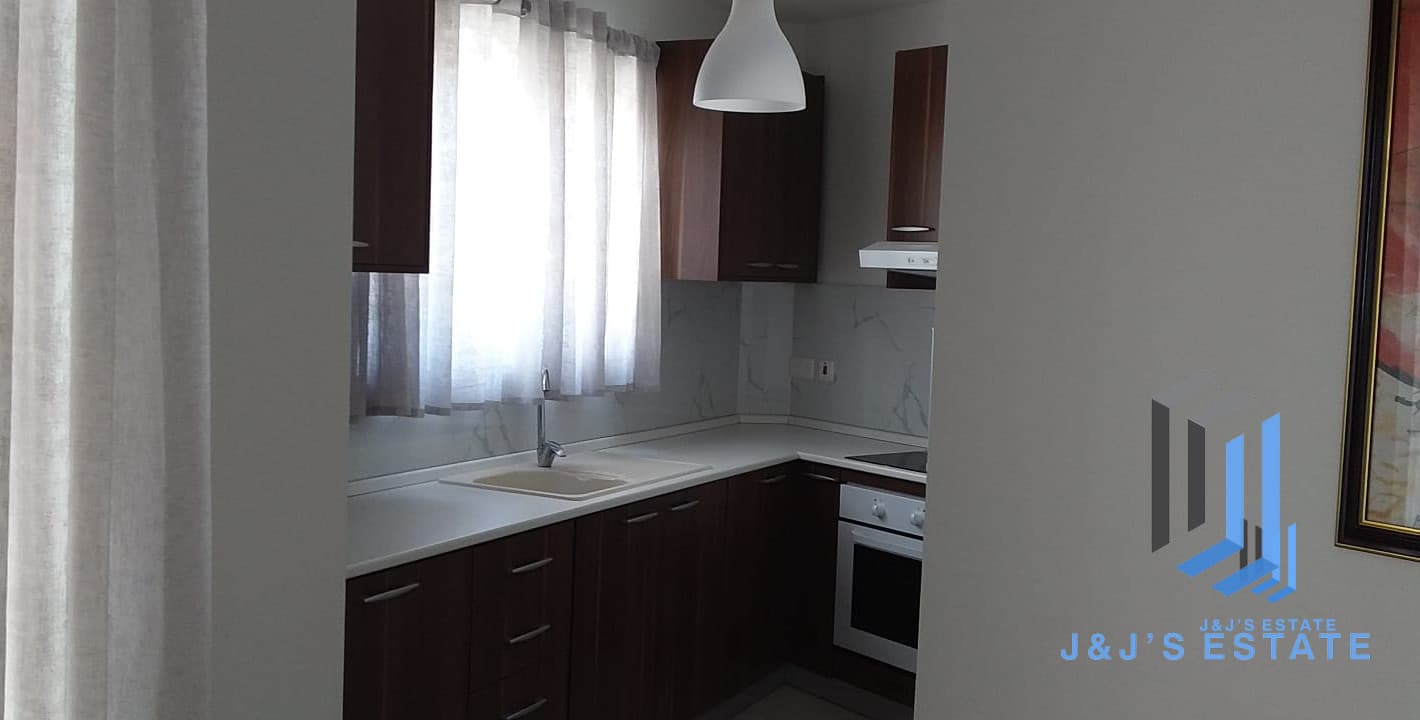 Modern 1-Bedroom Apartment in Qawra · 4