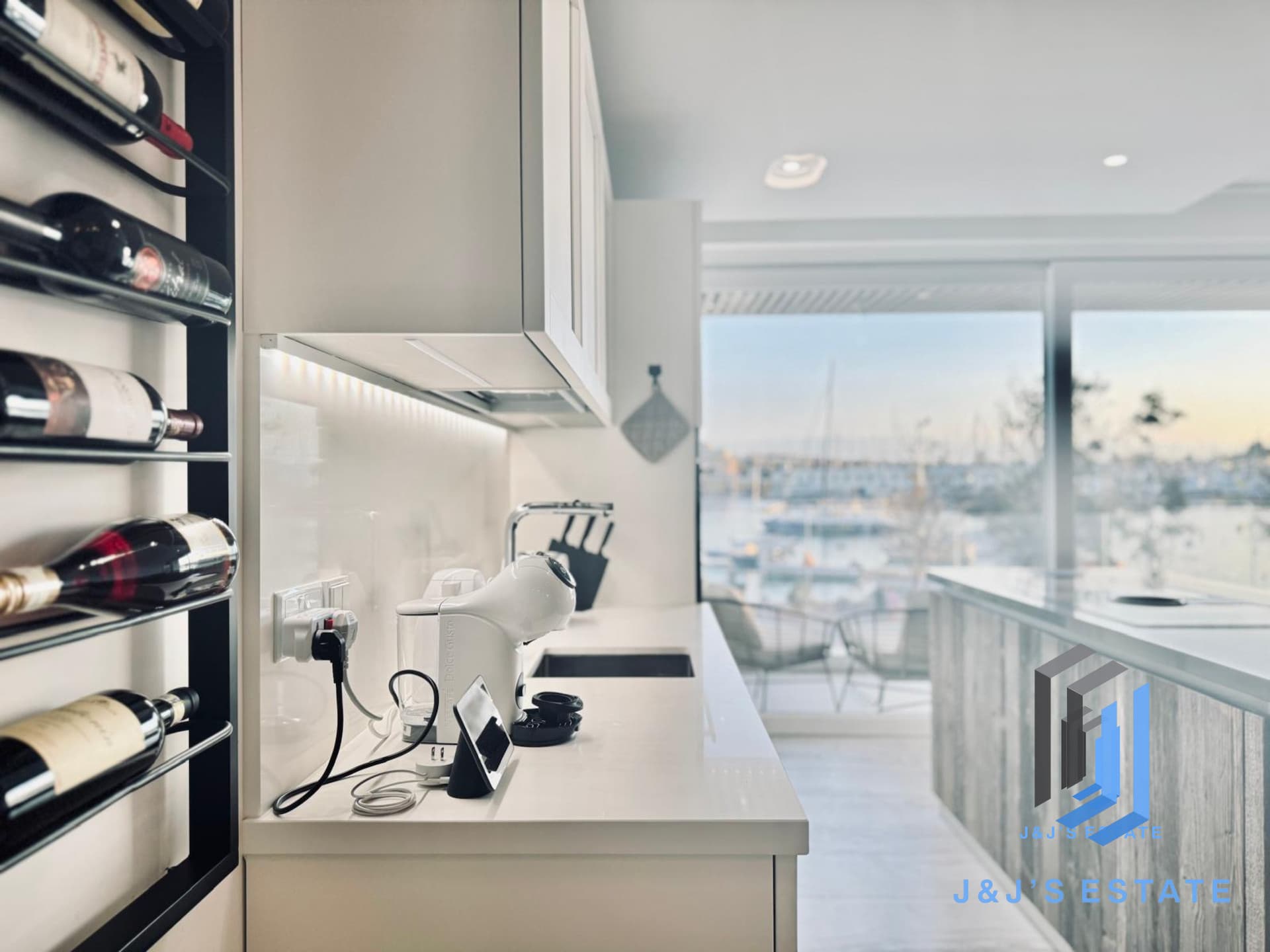 Furnished 2-Bedroom Apartment in Sliema · 6