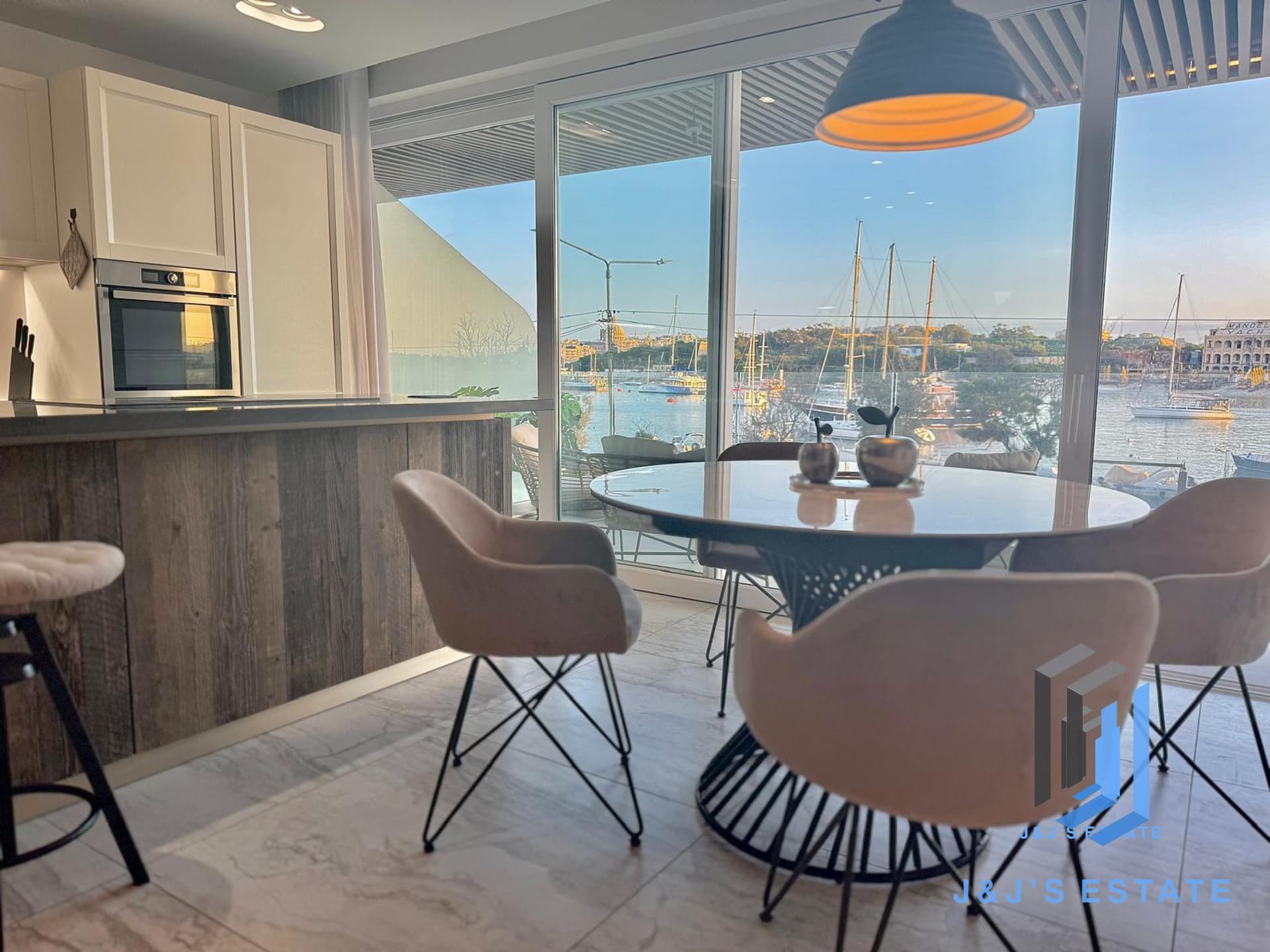 Furnished 2-Bedroom Apartment in Sliema · 14