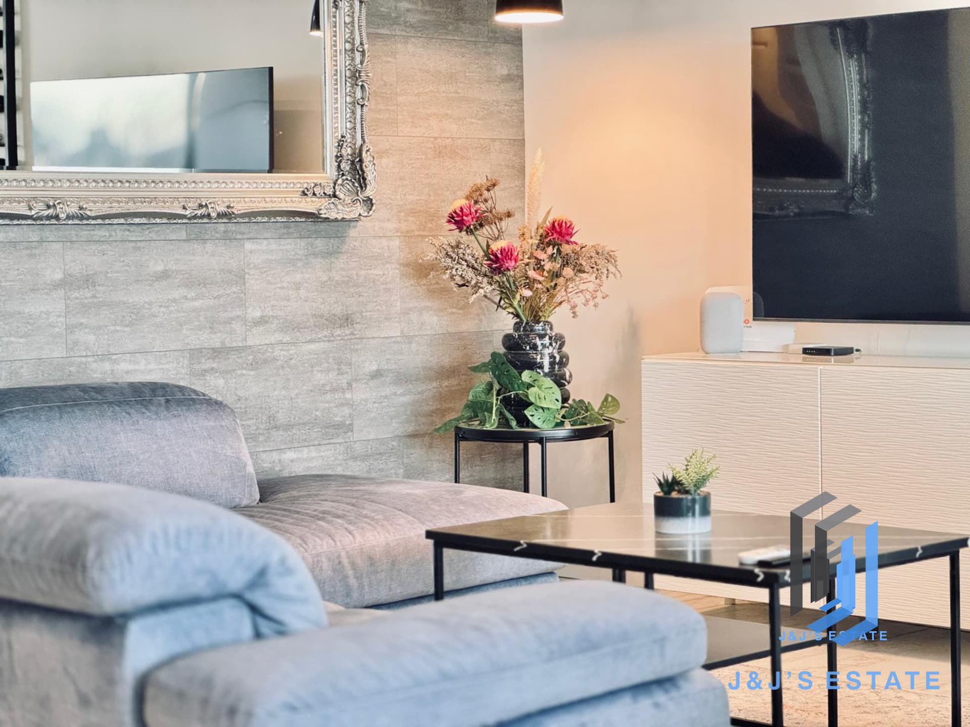 Furnished 2-Bedroom Apartment in Sliema · 23