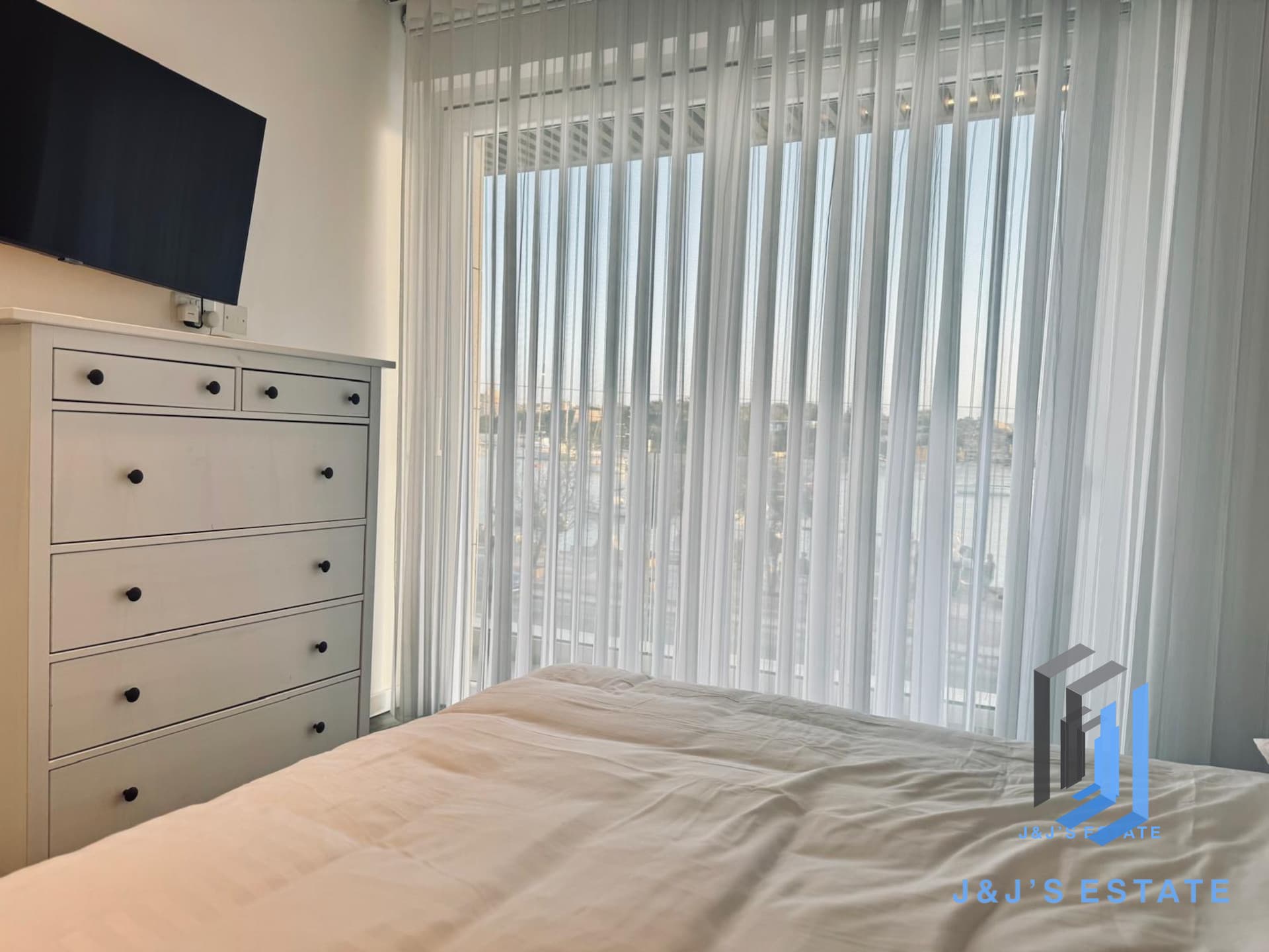 Furnished 2-Bedroom Apartment in Sliema · 25