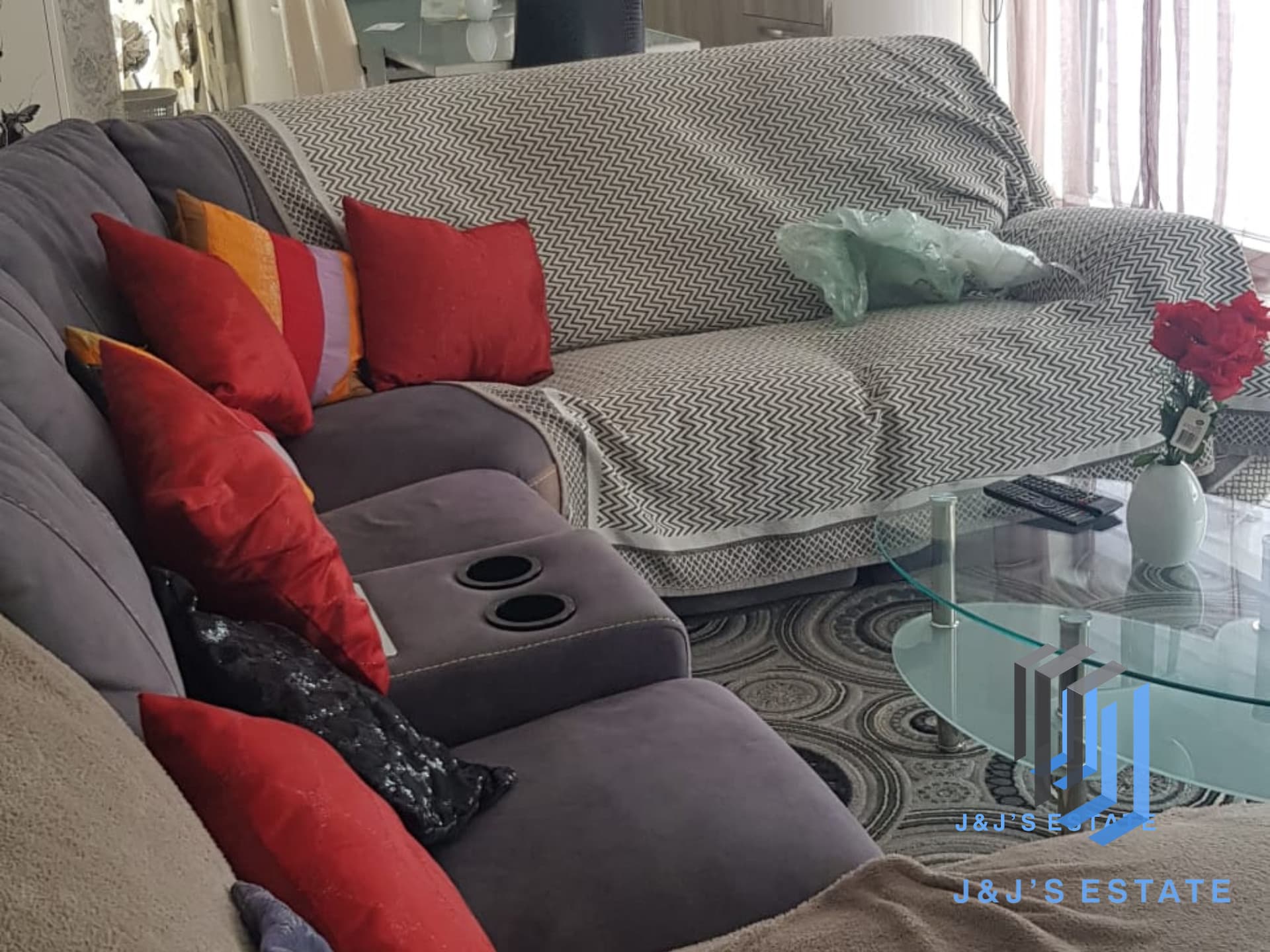 Luxury 4-Bedroom Sea-Front Penthouse in Marsaxlokk · 6