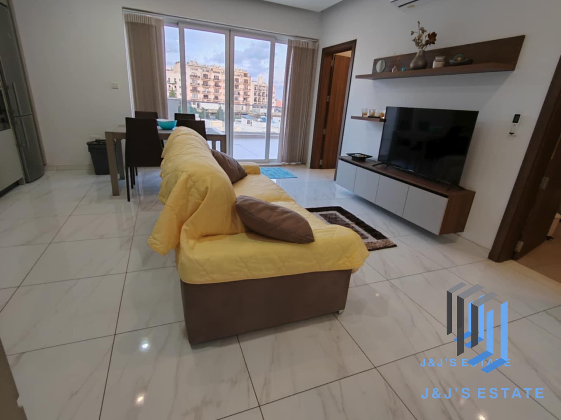 Brand New 2-Bedroom Penthouse in Msida · 3