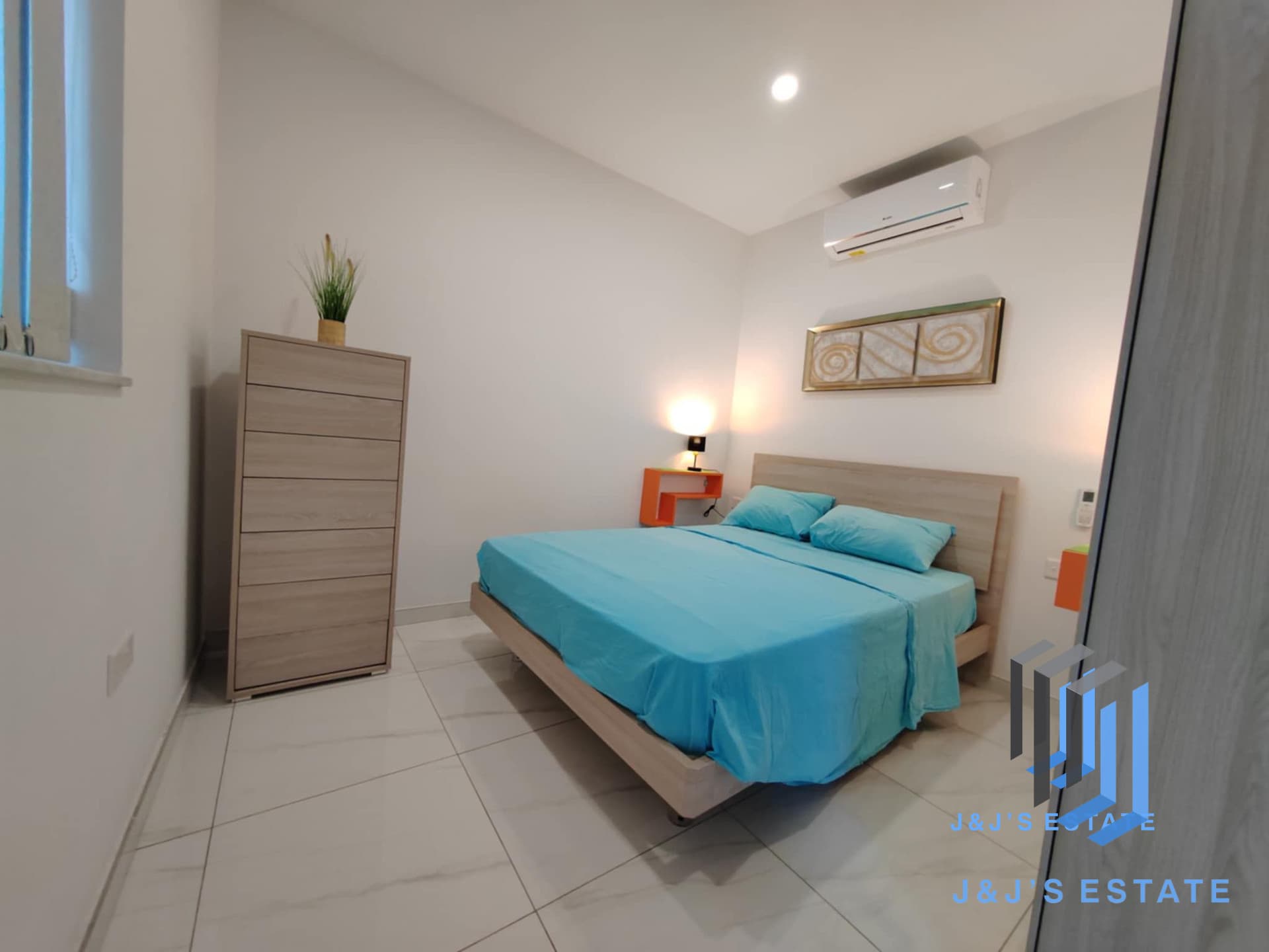 Brand New 2-Bedroom Penthouse in Msida · 8