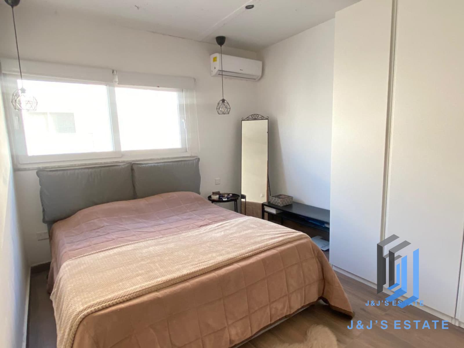 One-bedroom apartment with balcony in central Gzira · 6