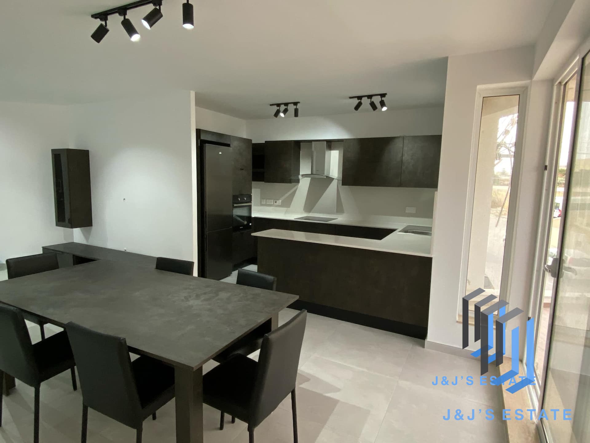 3 bedrooms · Apartment in Naxxar