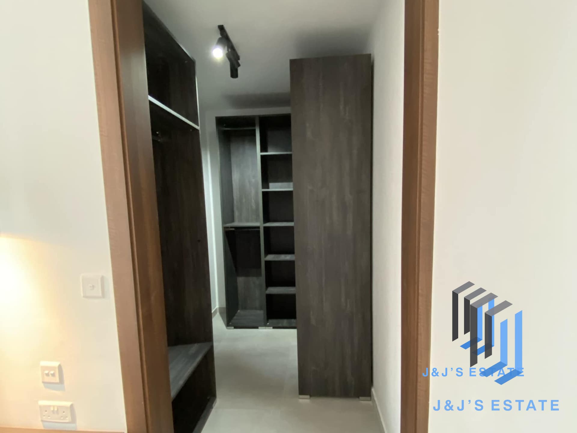 Modern 3-Bedroom Apartment in Naxxar · 4
