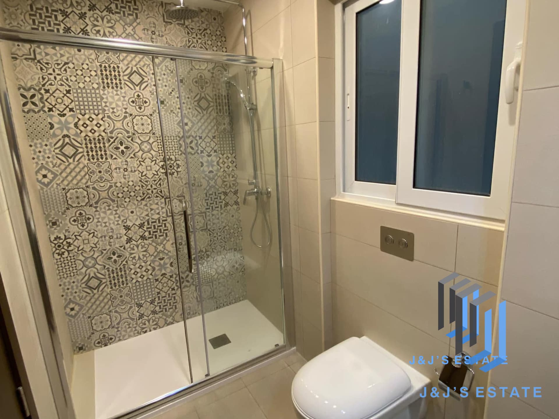 Modern 3-Bedroom Apartment in Naxxar · 12