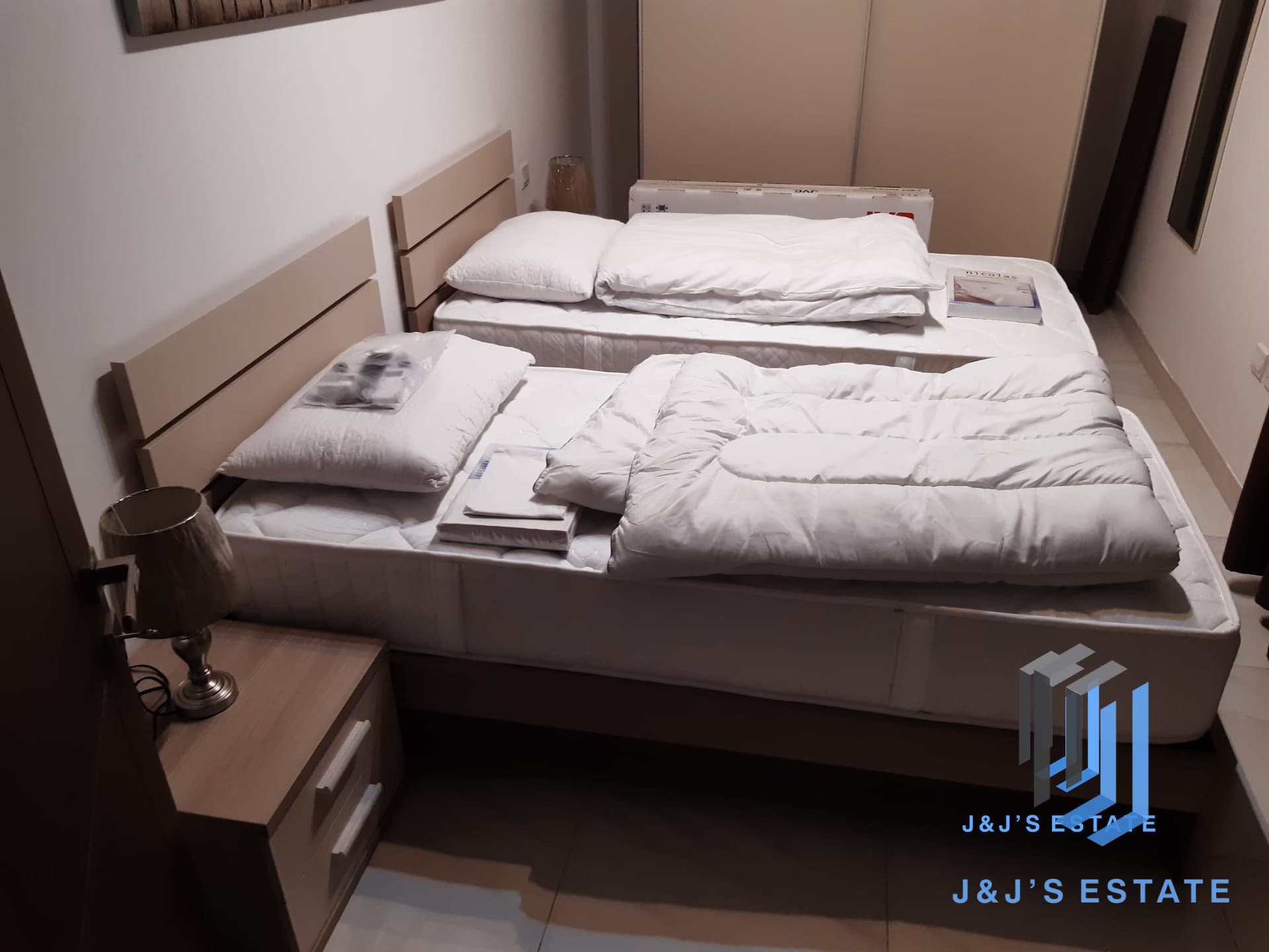 Modern 2-Bedroom Penthouse in Swieqi · 5