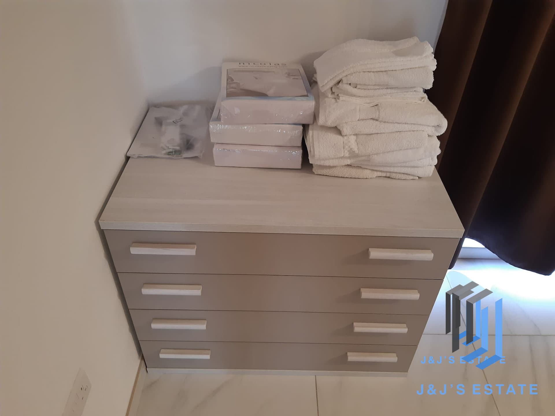 Modern 2-Bedroom Penthouse in Swieqi · 6