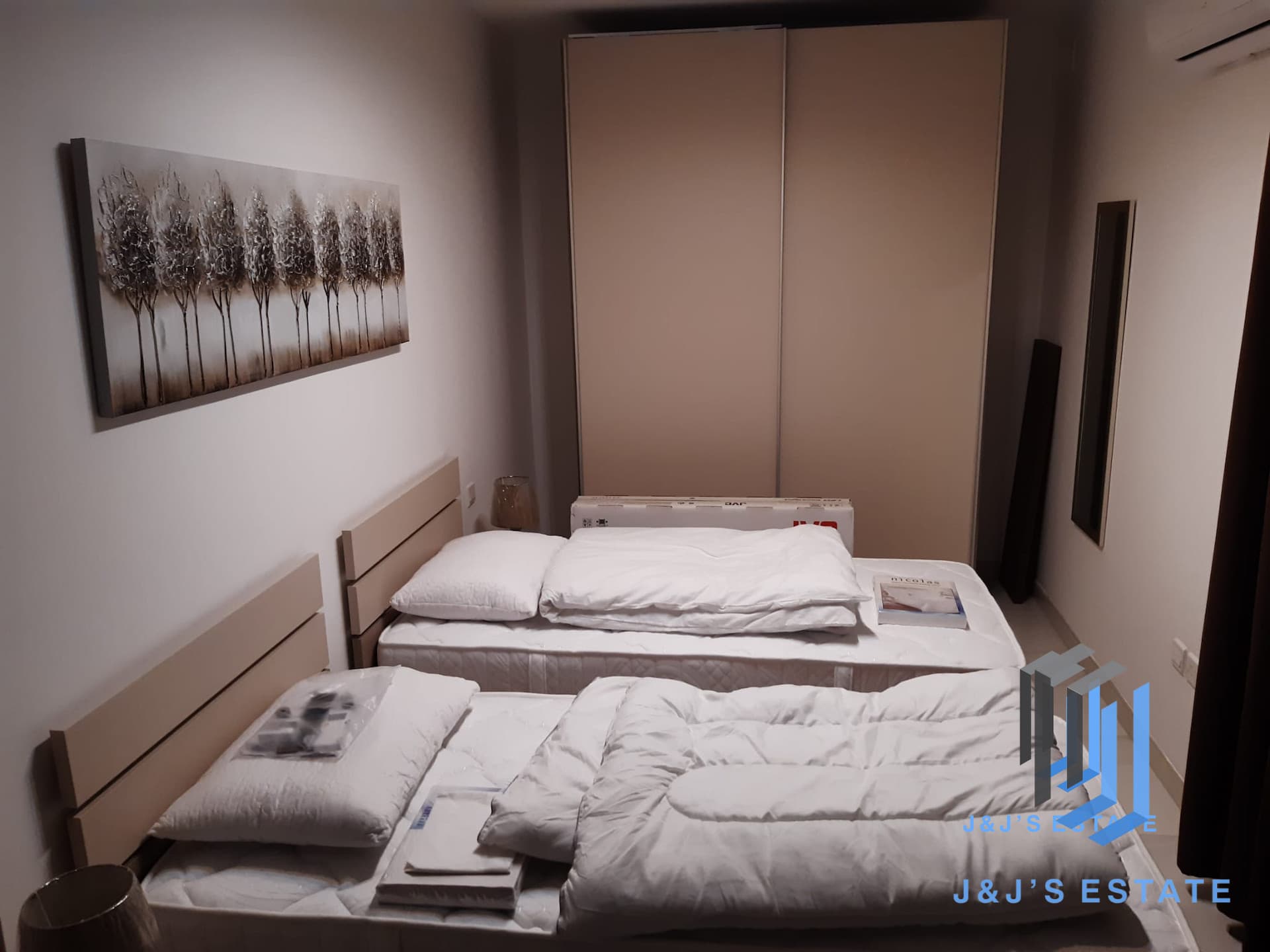 Modern 2-Bedroom Penthouse in Swieqi · 7
