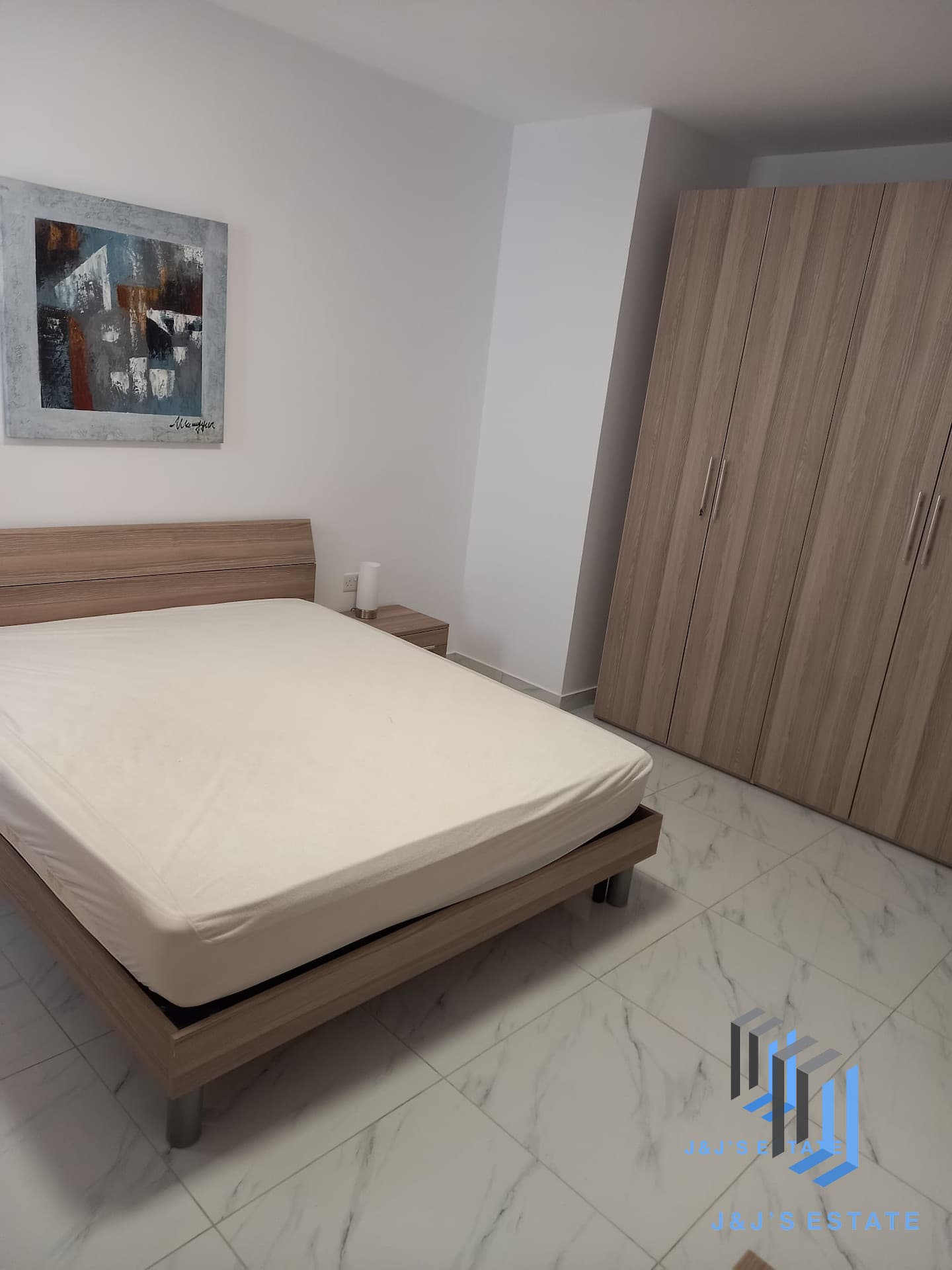 Spacious 3-Bedroom Apartment in St. Paul’s Bay · 6