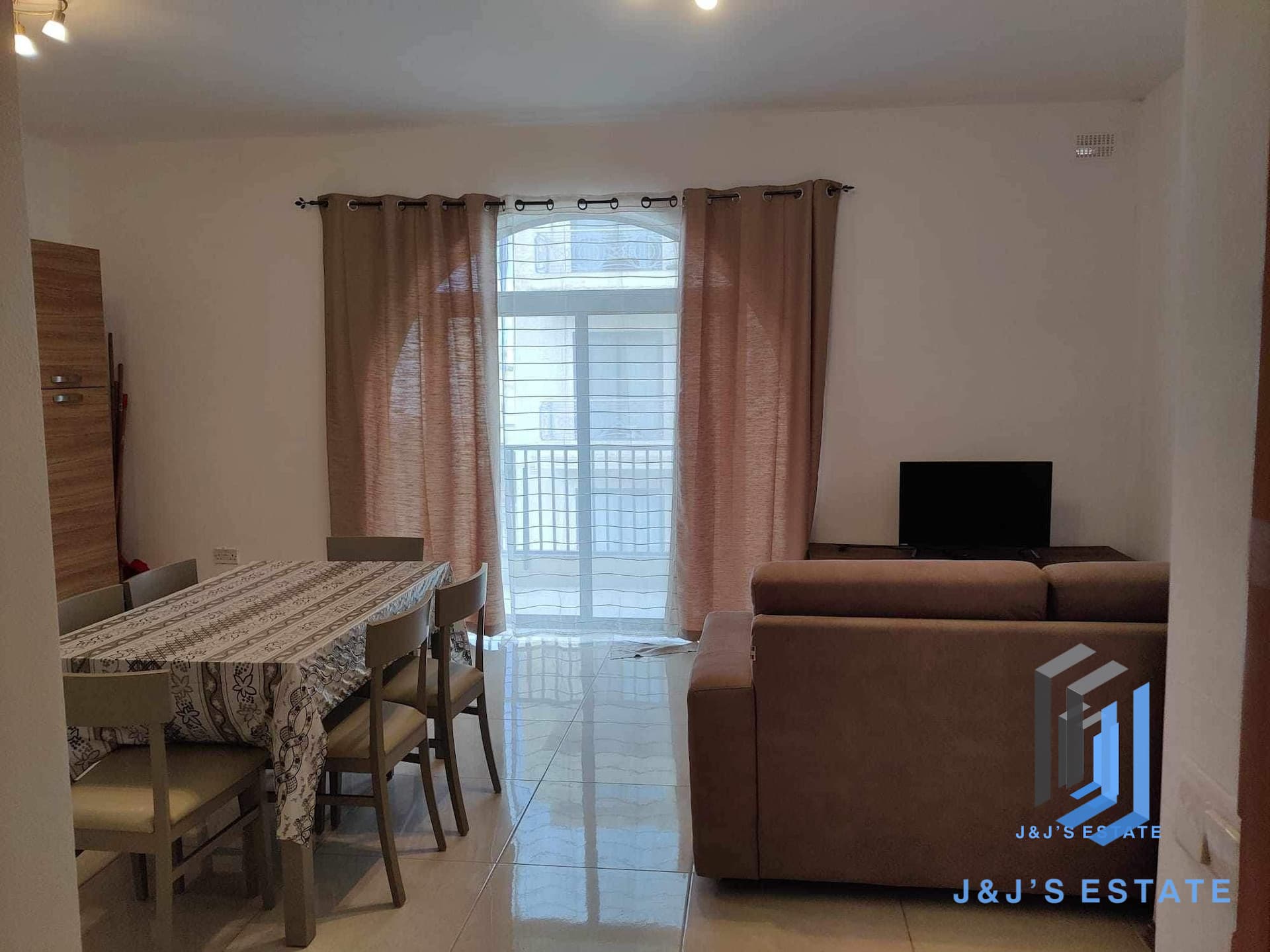 3-Bedroom Apartment in St. Paul's Bay · 2