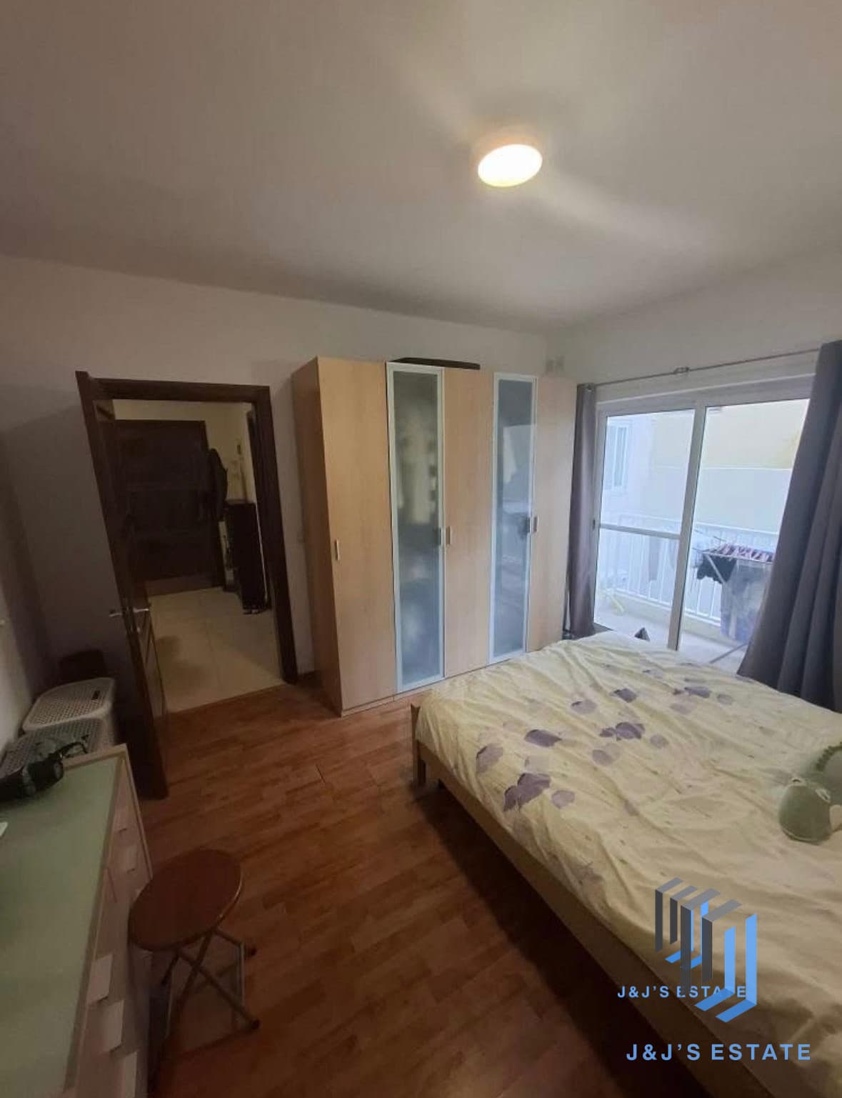 Spacious 3-Bedroom Apartment for Rent · 2