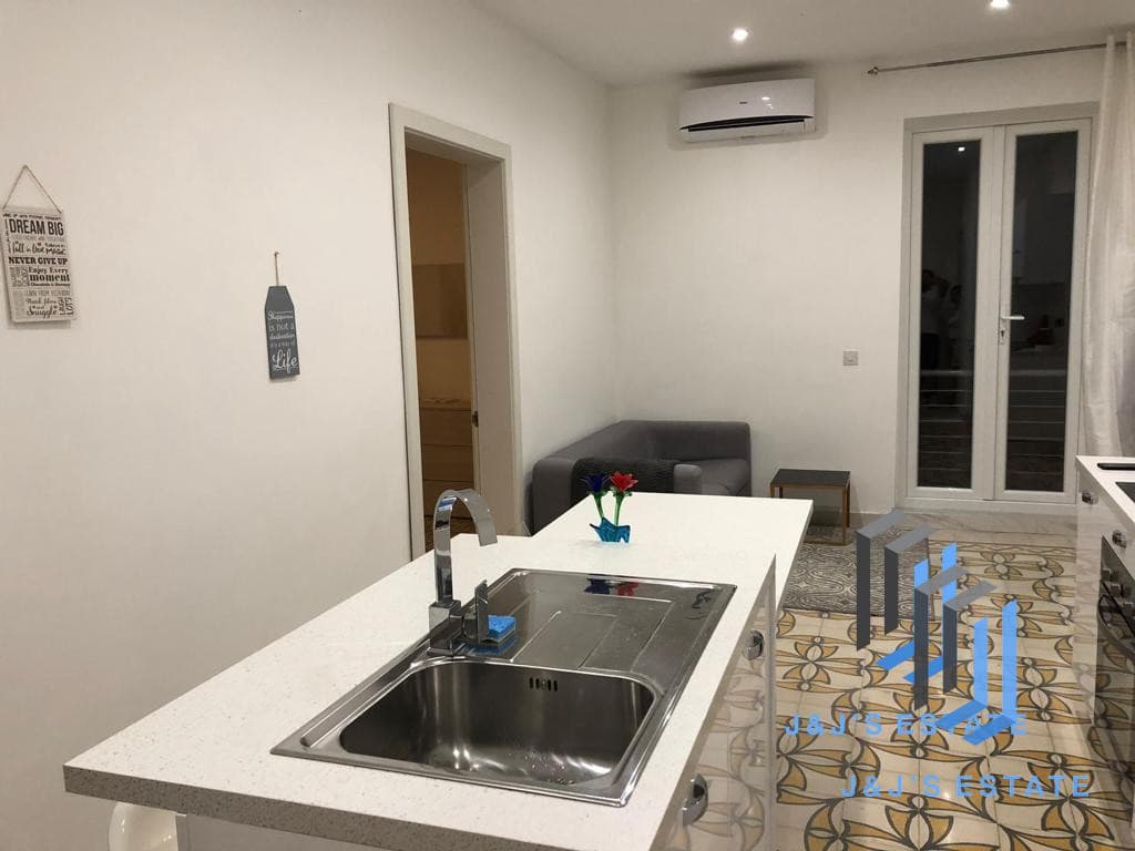Two-Bedroom Apartment for Rent in Sliema · 3