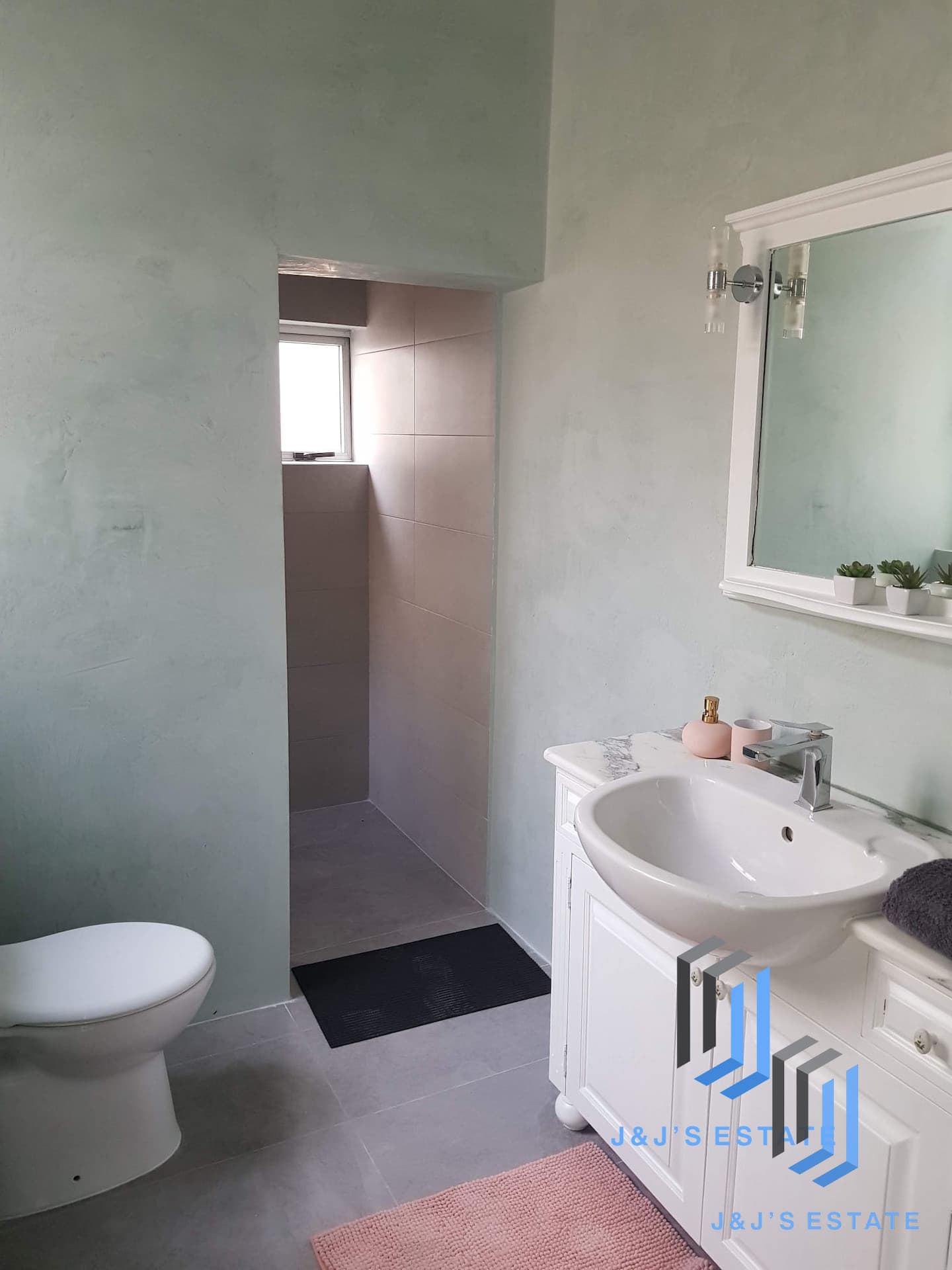 Renovated 1-Bedroom Townhouse in the Heart of St. Julian's · 3