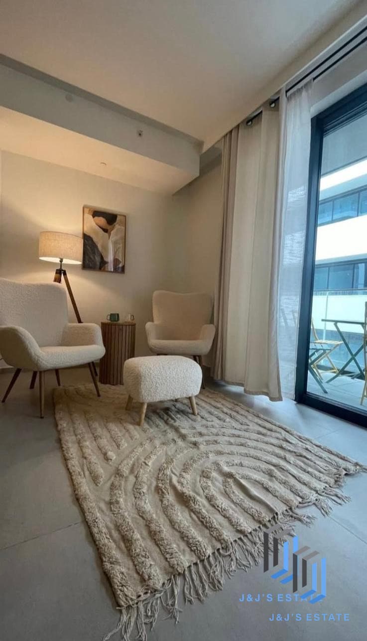 Stylish Studio Apartment in Mercury Tower St Julians · 3