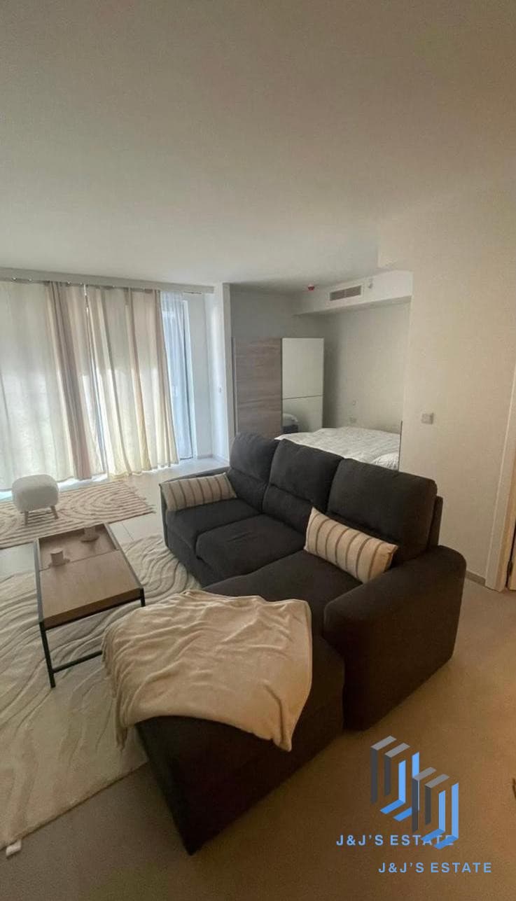 Stylish Studio Apartment in Mercury Tower St Julians · 7
