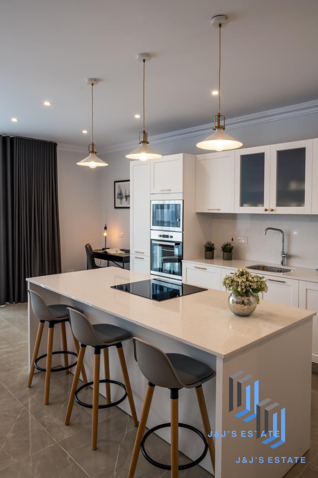 Luxury 2-Bedroom Apartment with Sea Views in Sliema · 12
