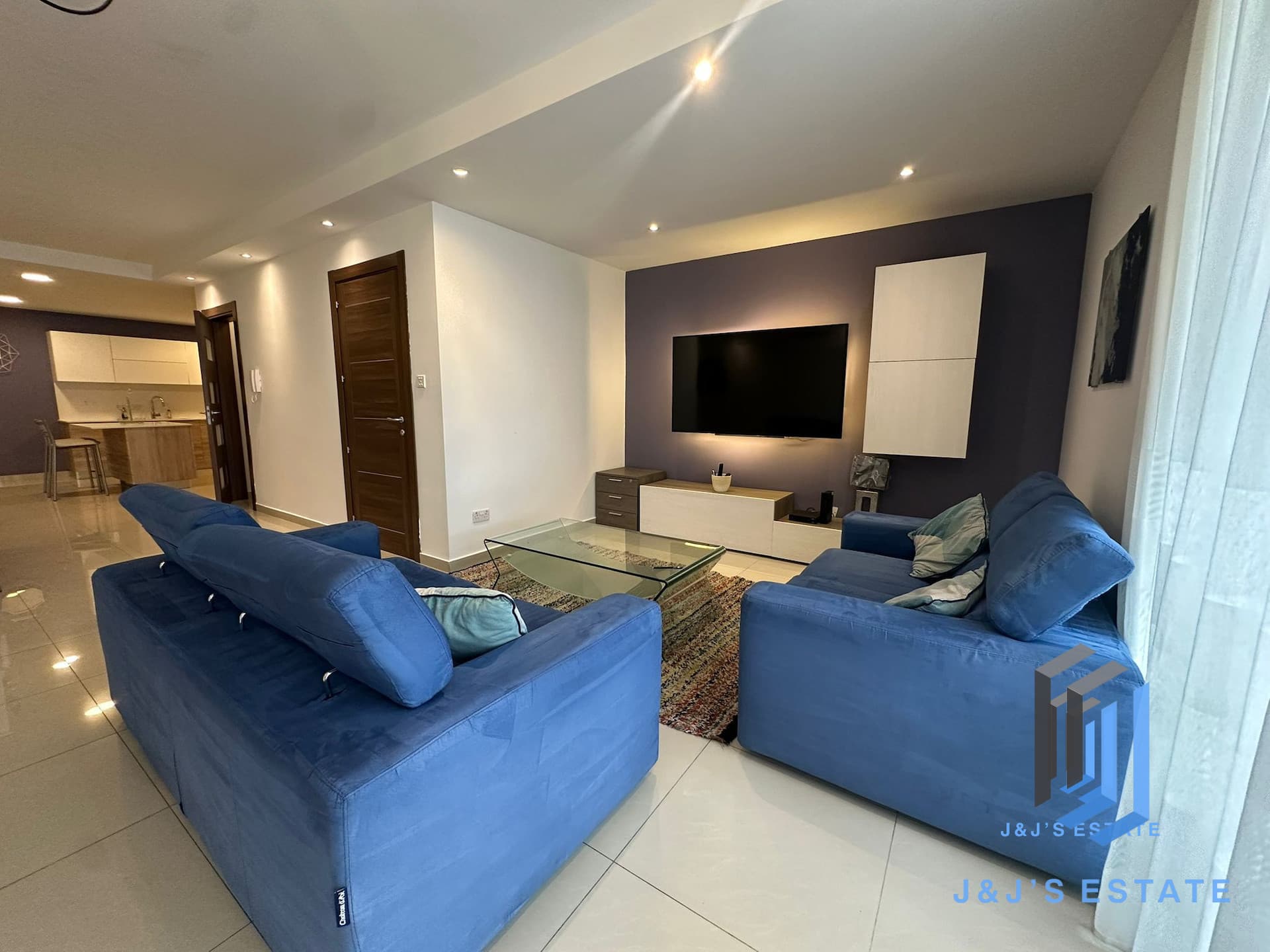 Spacious Modern 3-Bedroom Apartment in St Paul's Bay · 2