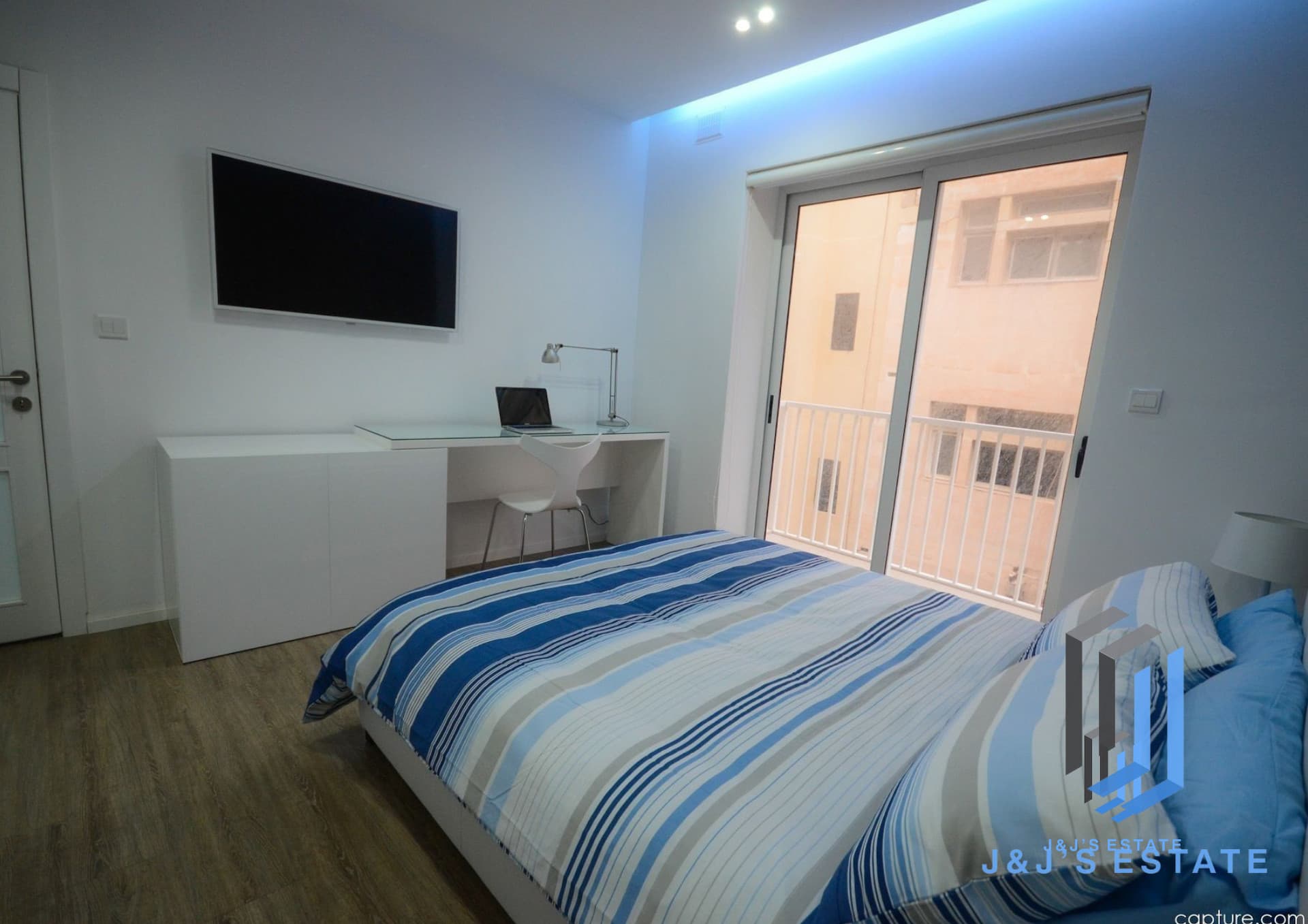 Luxurious 1-Bedroom Apartment in Prime Sliema Location · 3