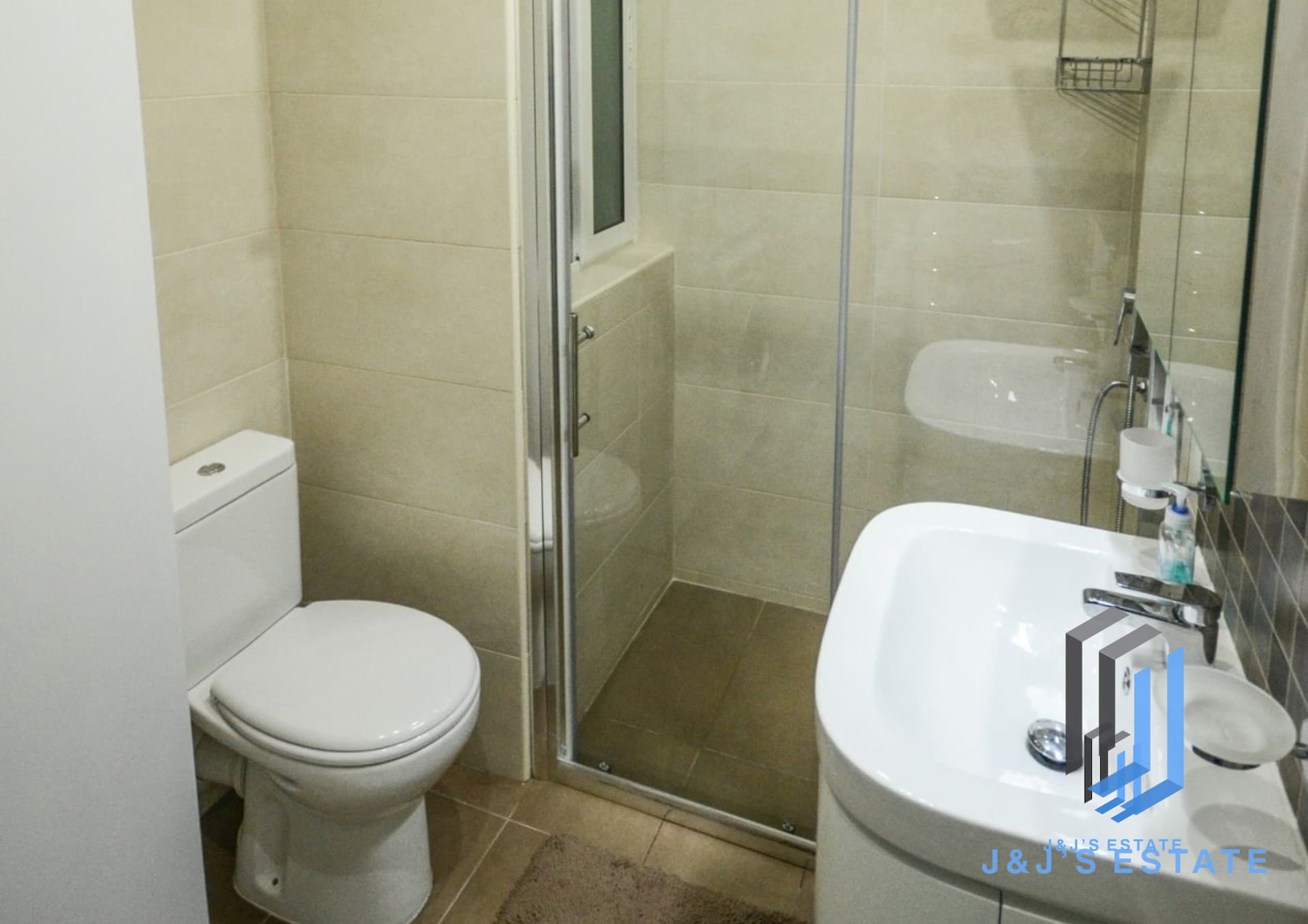 Luxurious 1-Bedroom Apartment in Prime Sliema Location · 4
