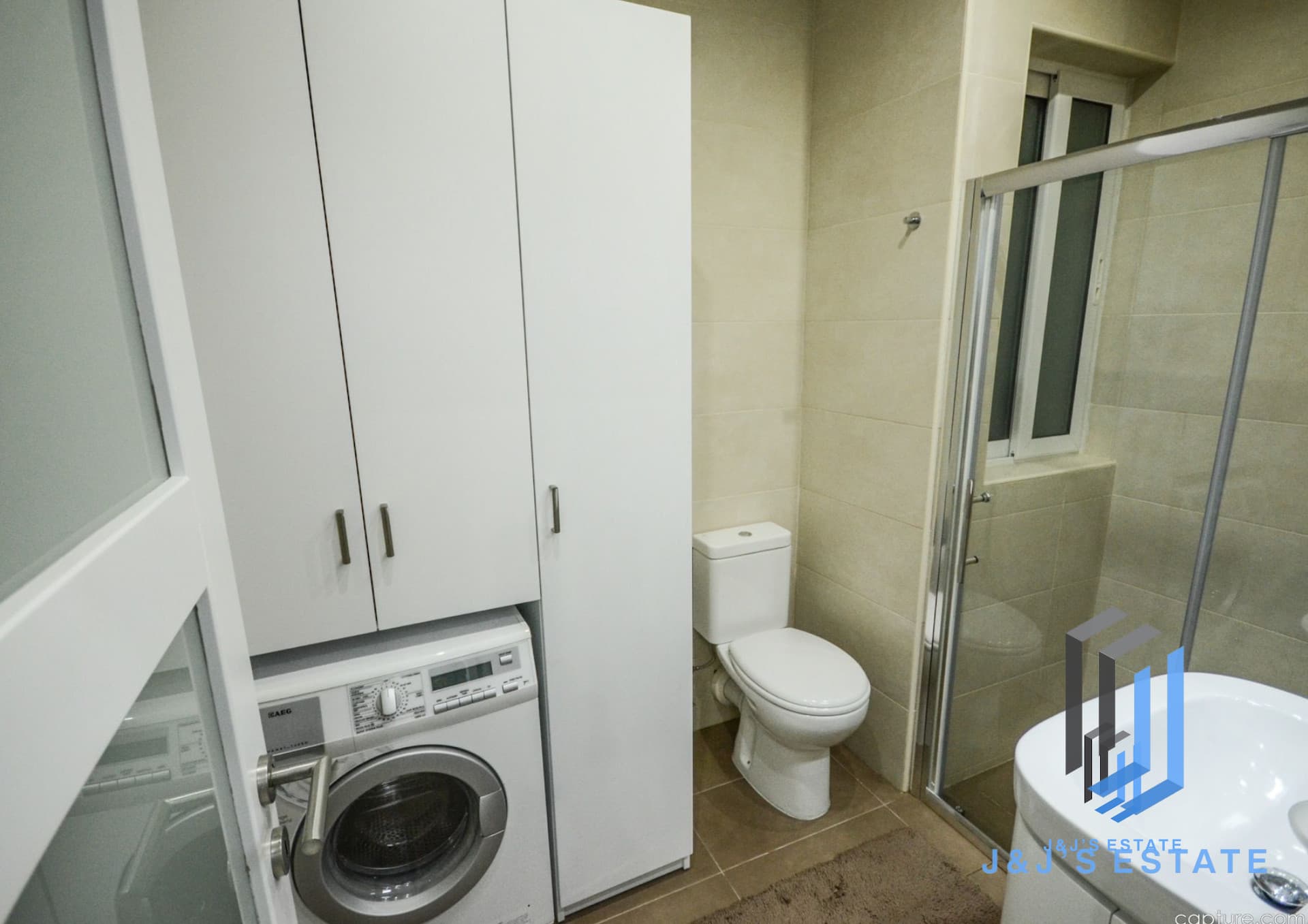 Luxurious 1-Bedroom Apartment in Prime Sliema Location · 5