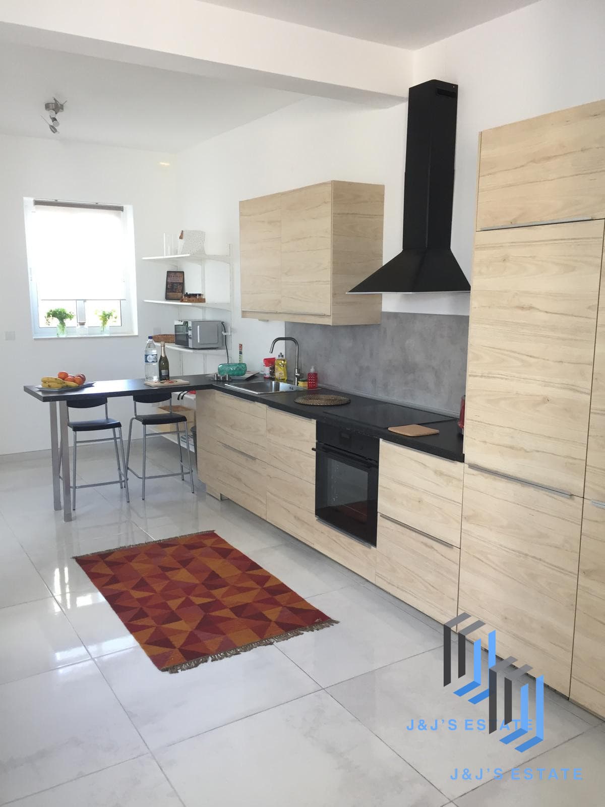Stylish 3-Bedroom Penthouse with Panoramic Views in Naxxar · 6