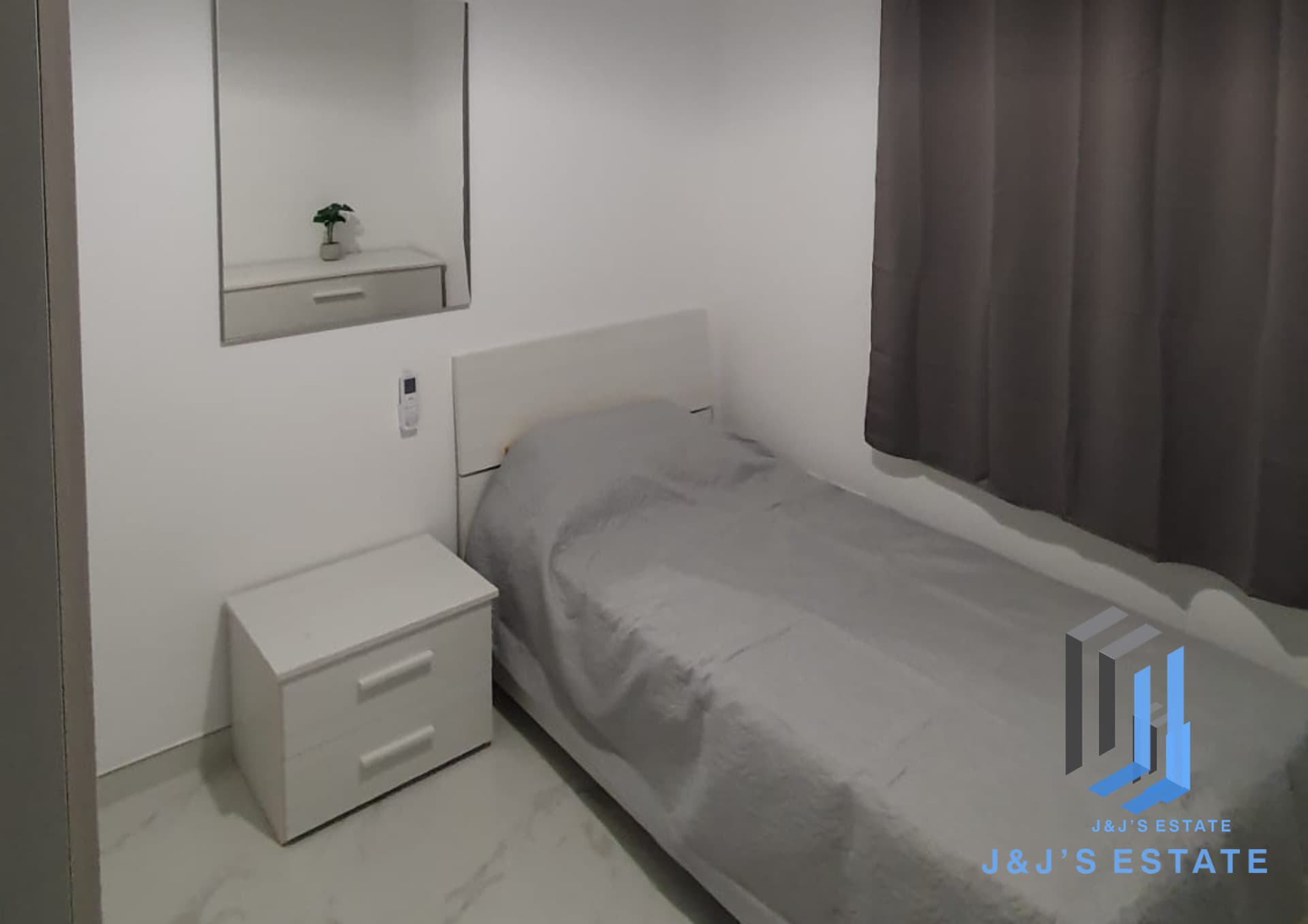 3-Bedroom Apartment in Fgura · 5