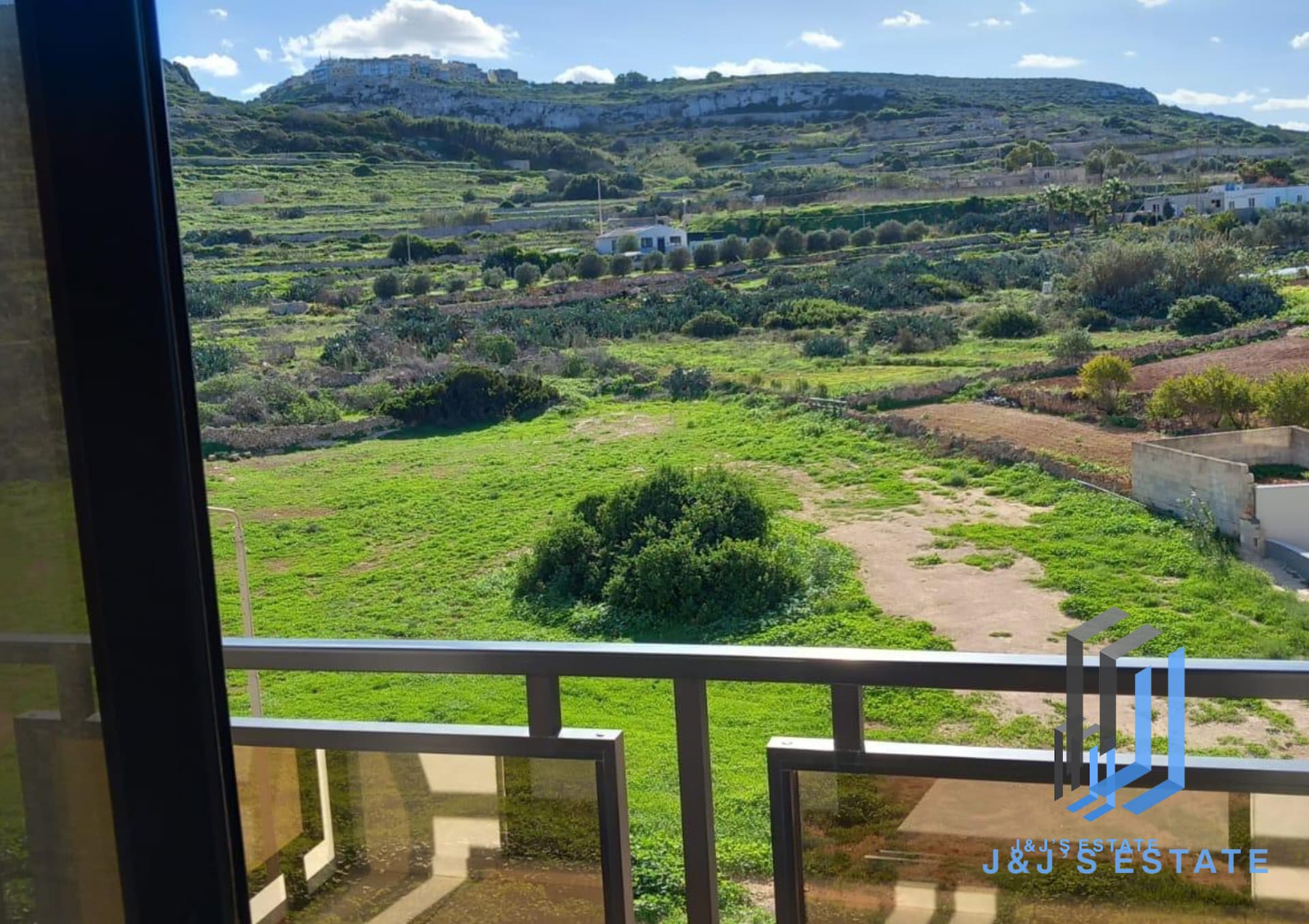 Cozy 2-Bedroom Apartment with Balcony in Mellieha · 18