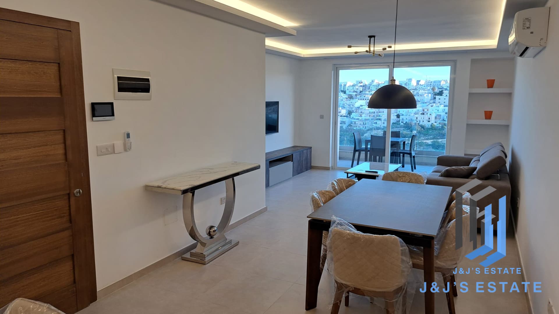 Brand-New 2-Bedroom Apartment with Valley Views in Swieqi · 4